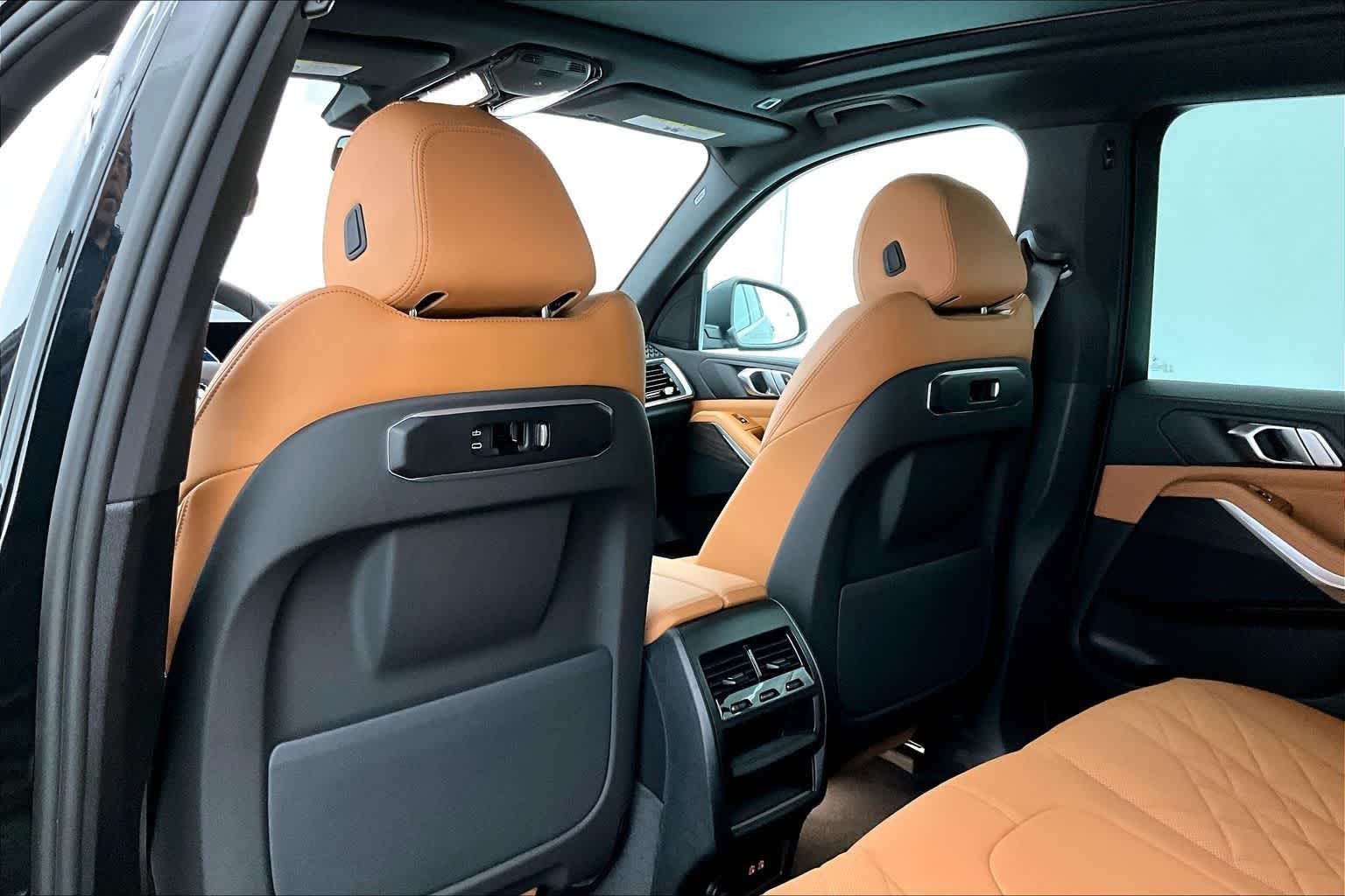 Thumbnail: 2026 BMW X5 - 12