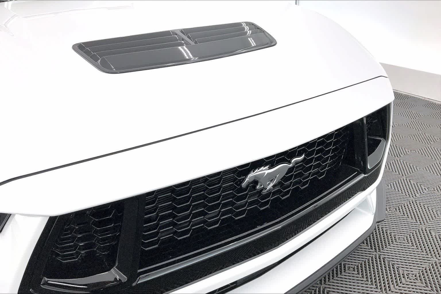 Thumbnail: 2025 Ford Mustang - 32