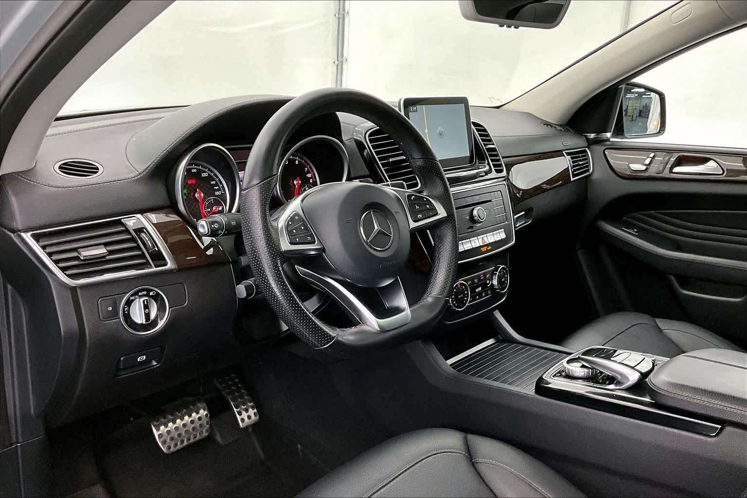 Thumbnail: 2016 Mercedes-Benz GLE - 2
