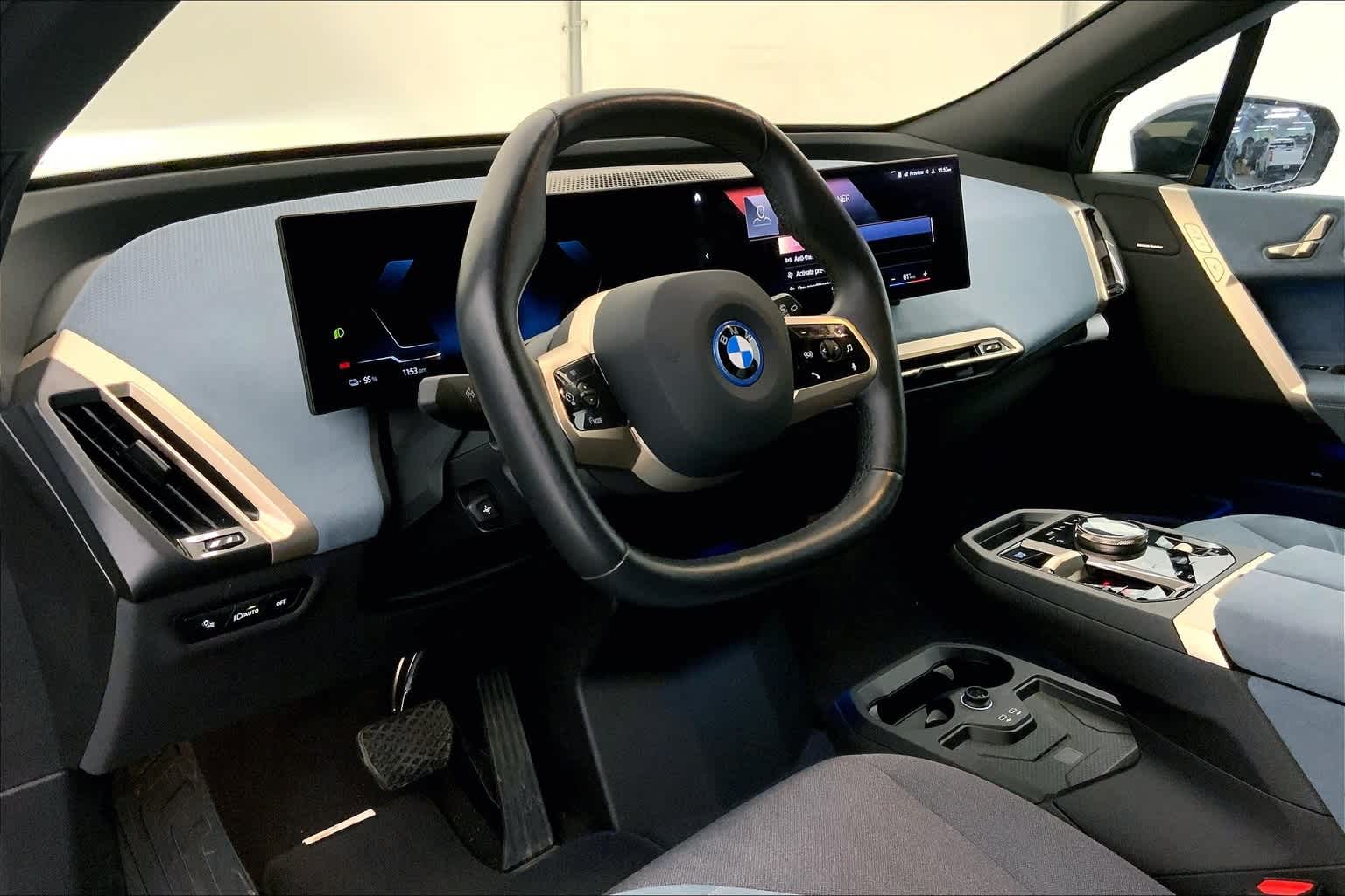 2022 Bmw iX xDrive50i photo 2