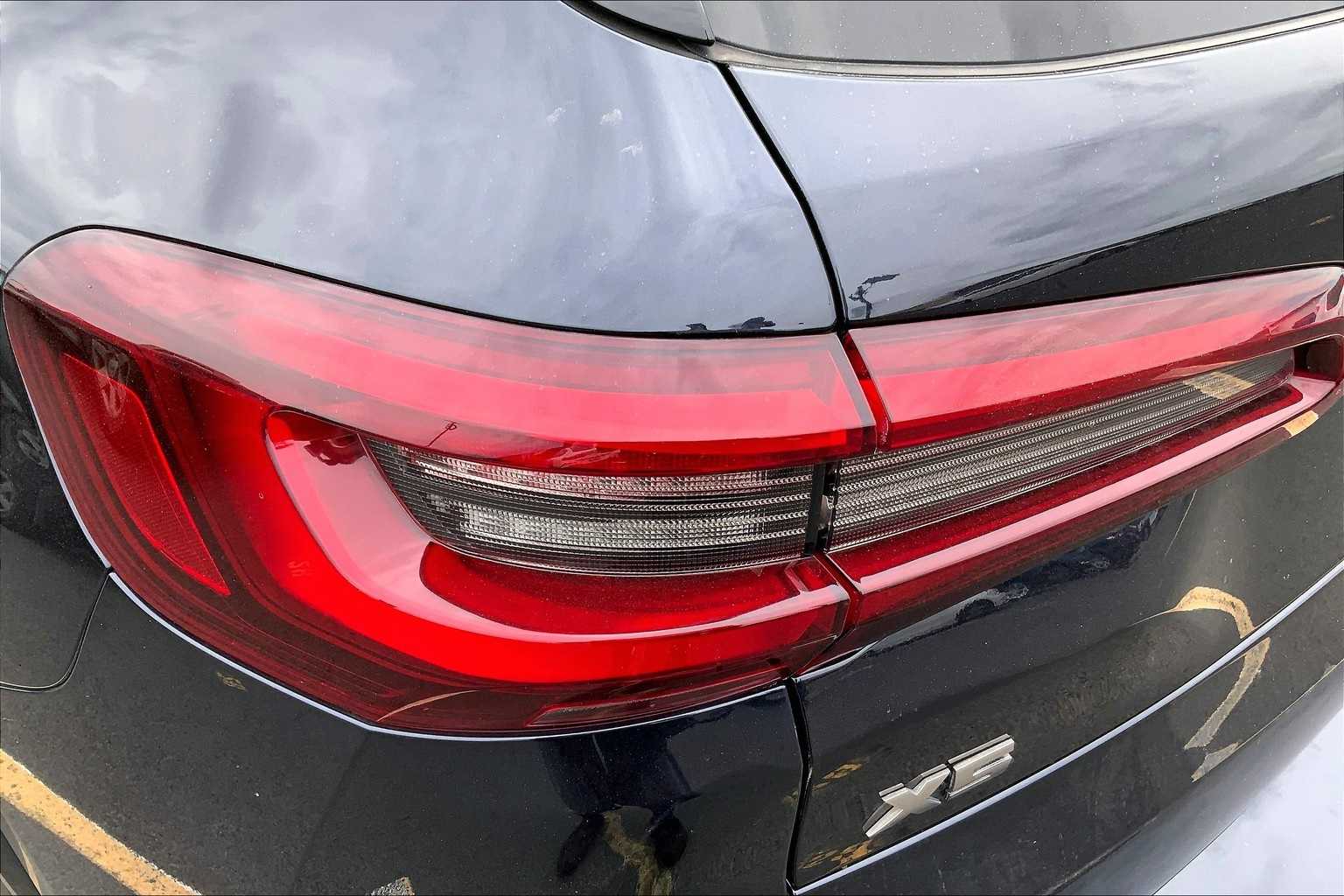 Thumbnail: 2022 BMW X5 - 16