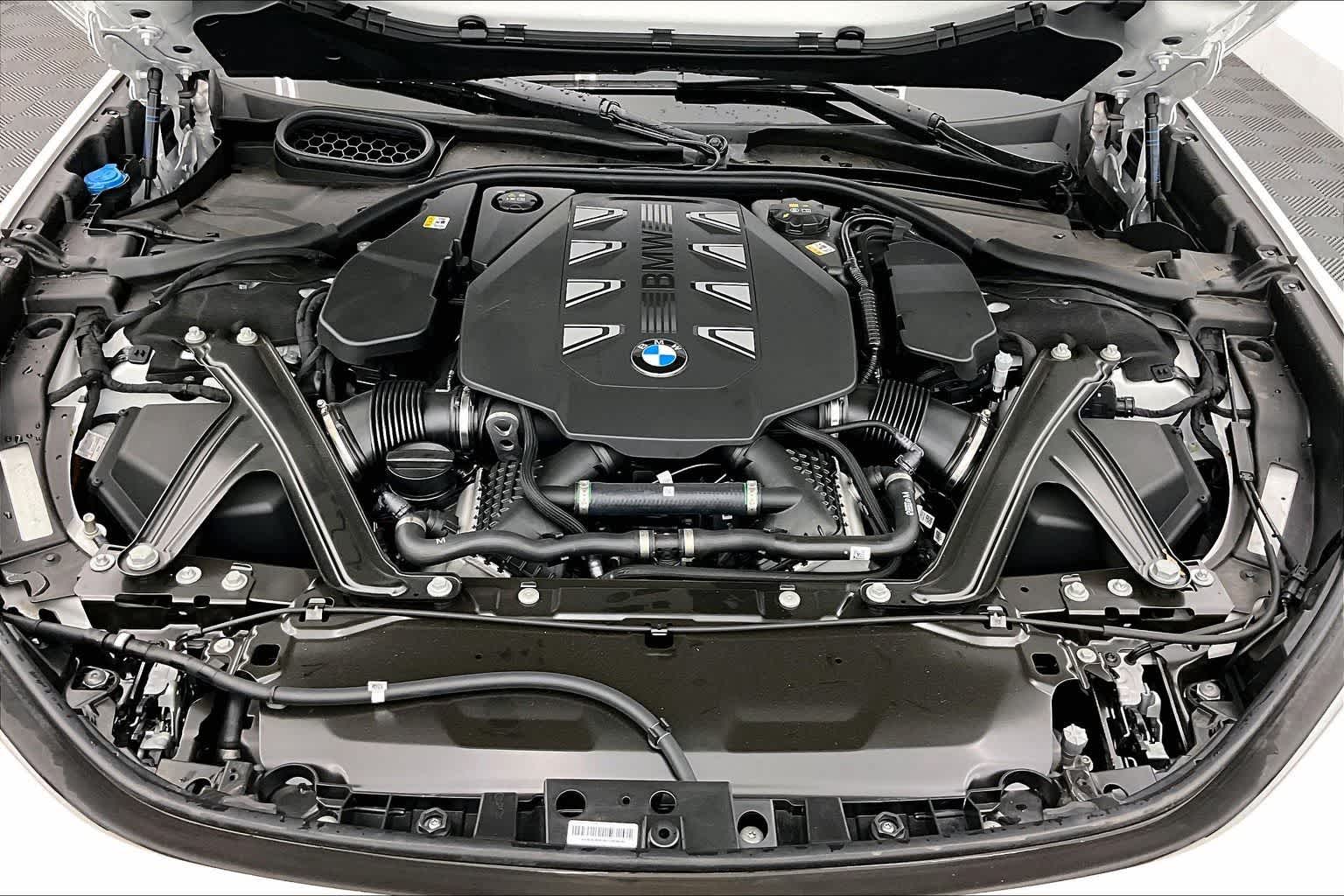 Thumbnail: 2025 BMW 7 Series - 9