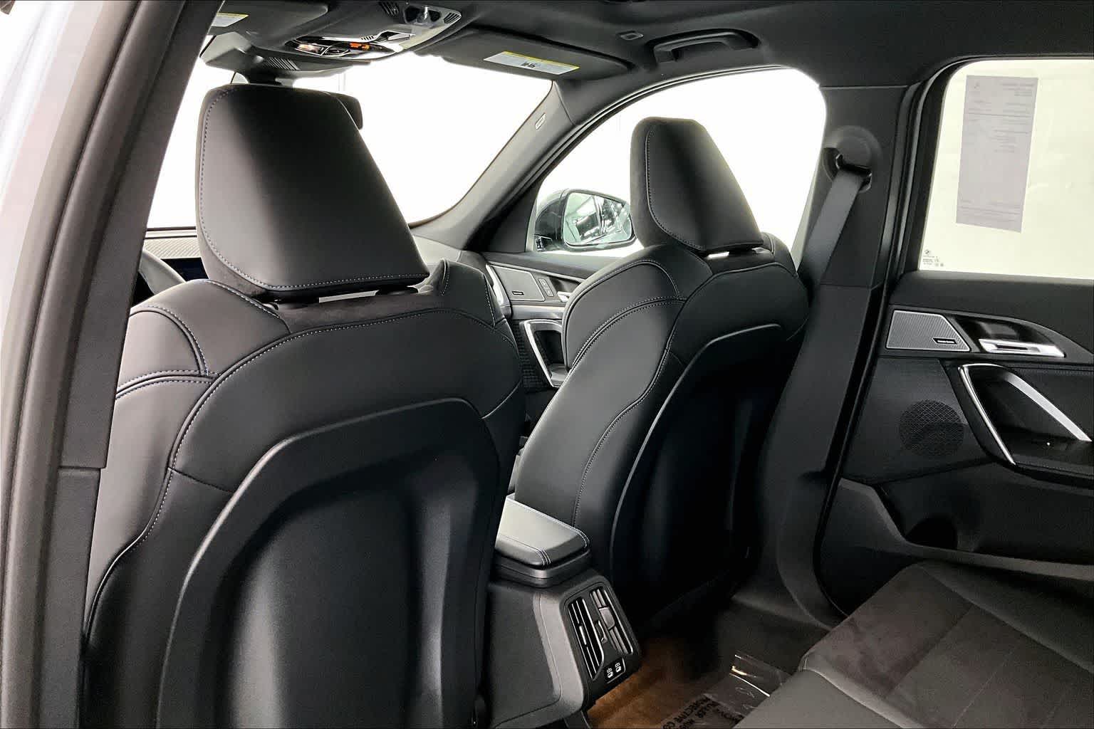 Thumbnail: 2026 BMW X1 - 12