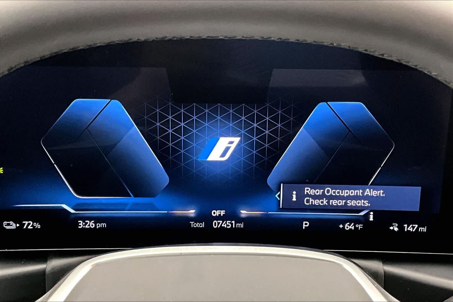 Thumbnail: 2025 BMW i4 - 17