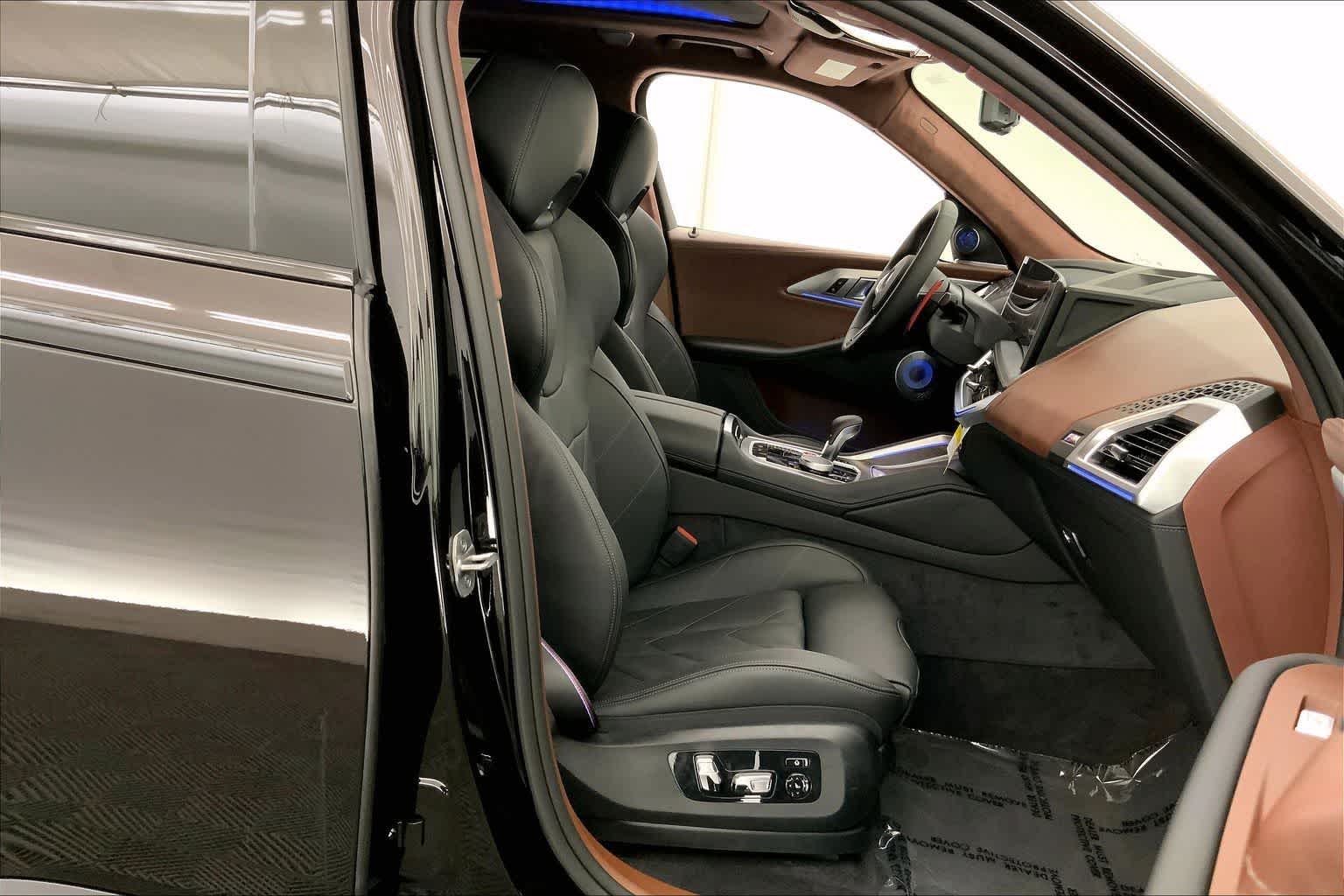 Thumbnail: 2026 BMW XM - 14