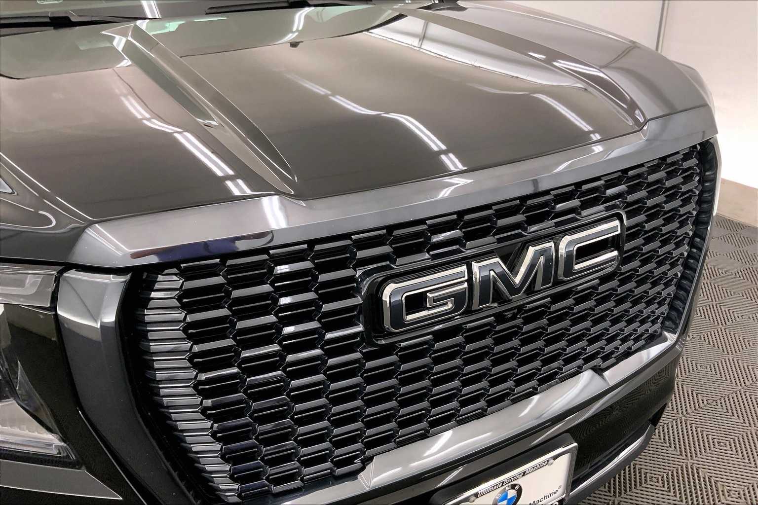 Thumbnail: 2023 GMC Yukon - 33