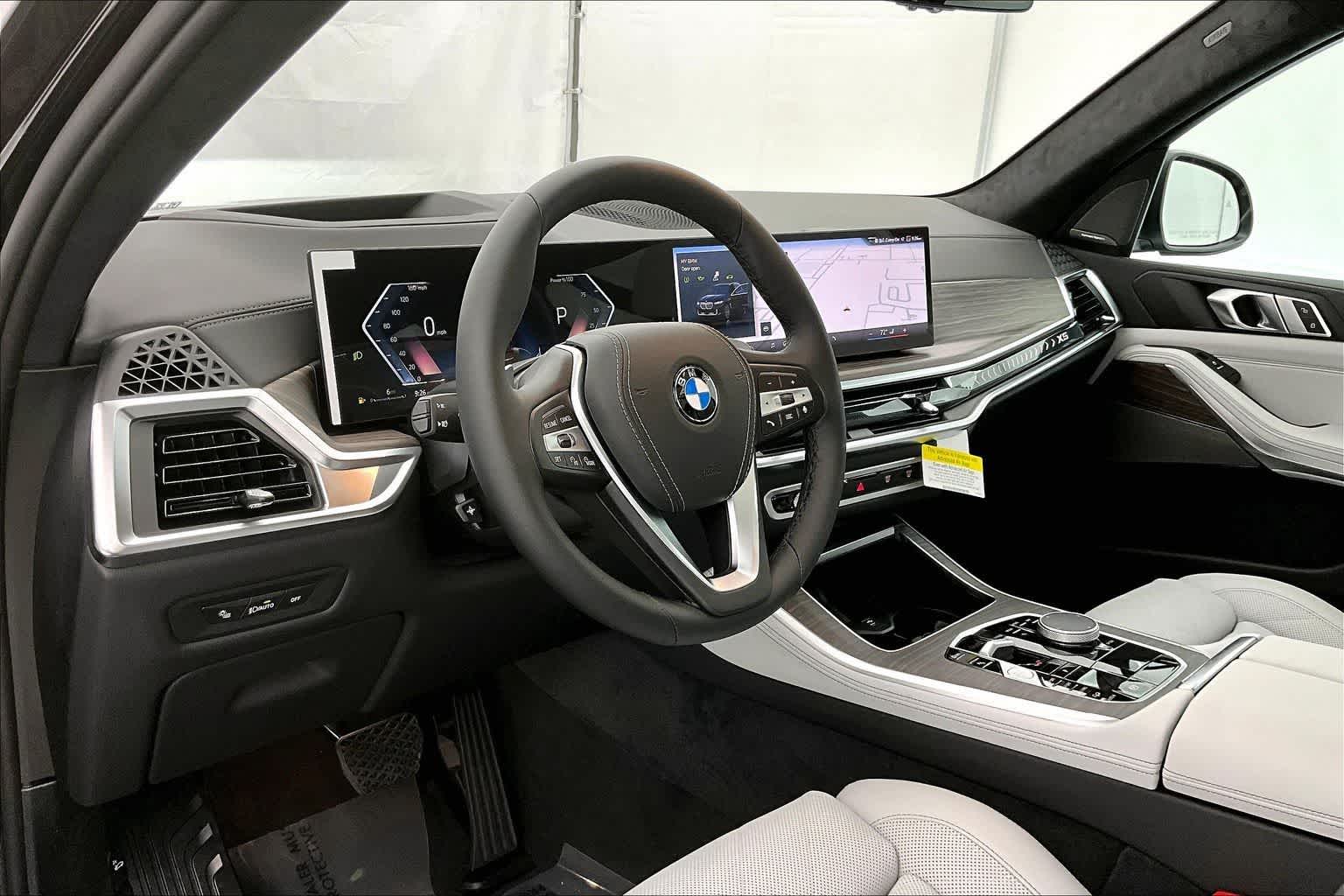 Thumbnail: 2026 BMW X5 - 2