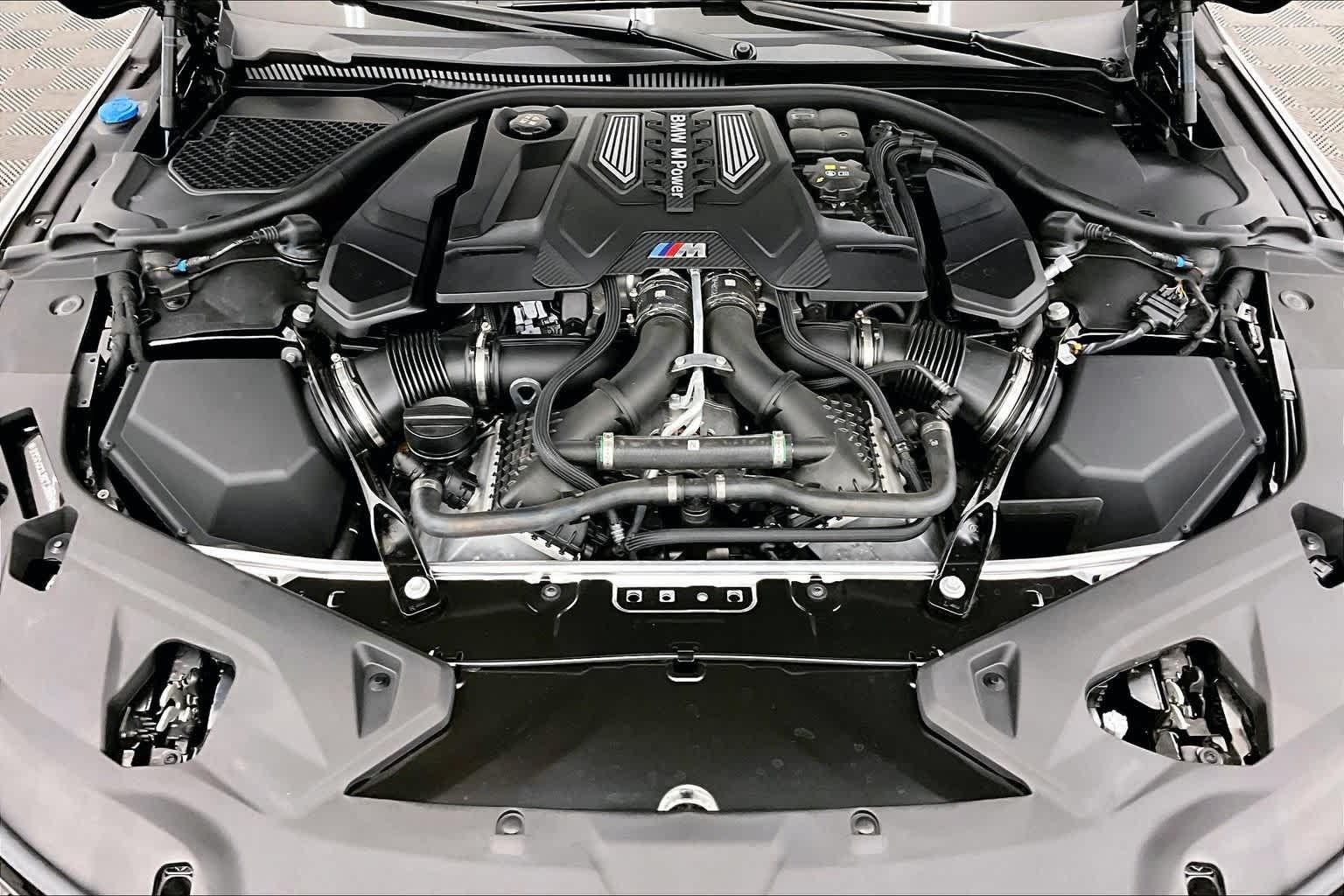 Thumbnail: 2025 BMW M8 - 9