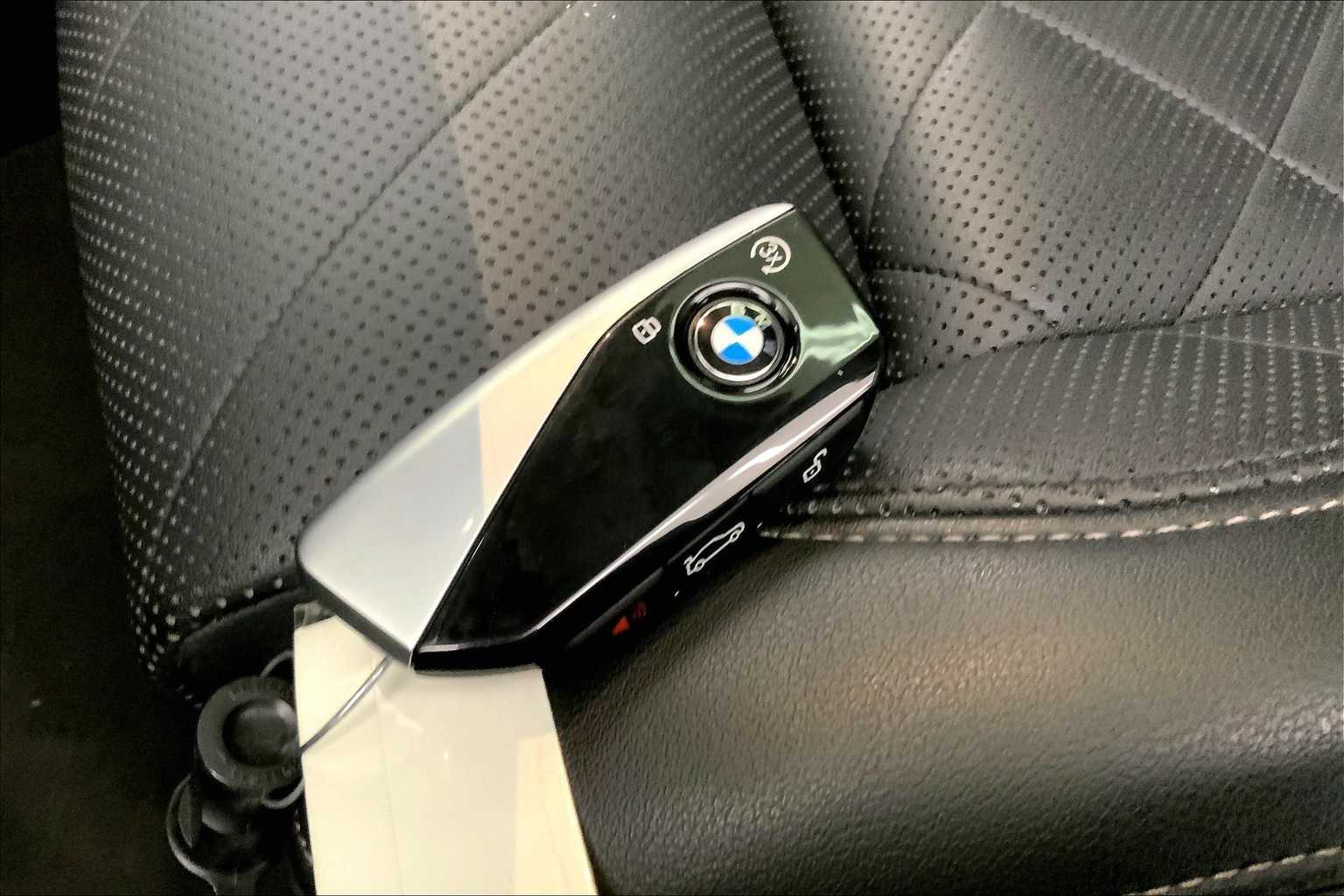 Thumbnail: 2024 BMW X7 - 19