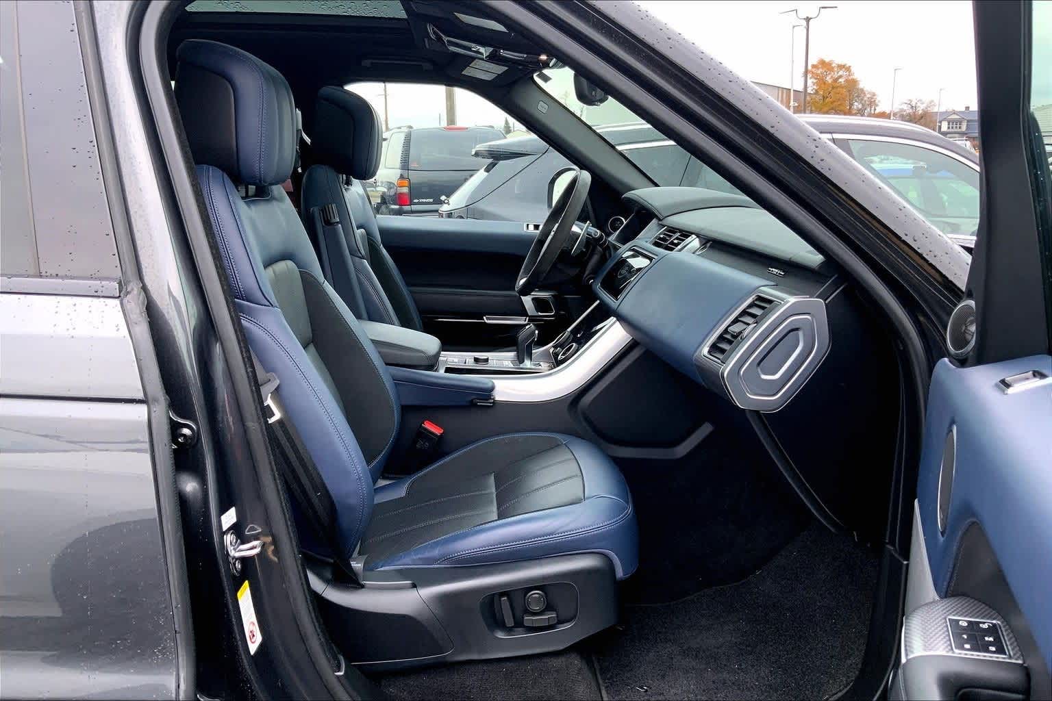 Thumbnail: 2020 Land Rover Range Rover Sport - 14