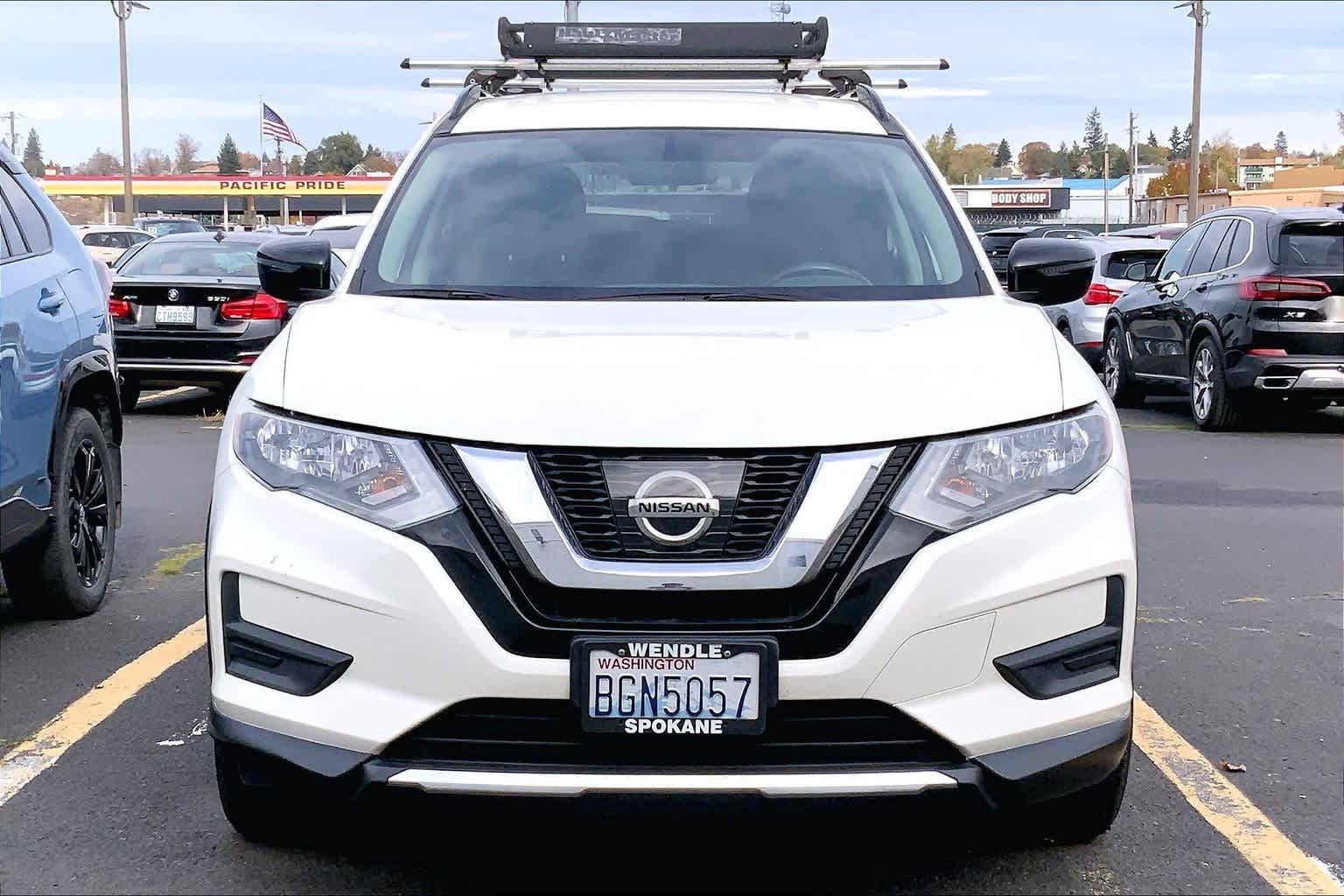 Thumbnail: 2017 Nissan Rogue - 6