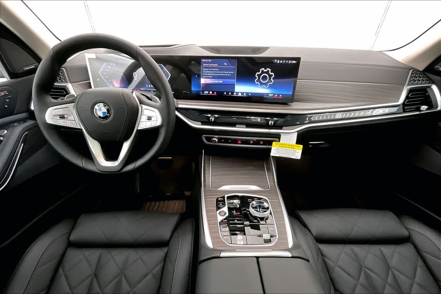 Thumbnail: 2026 BMW X7 - 10