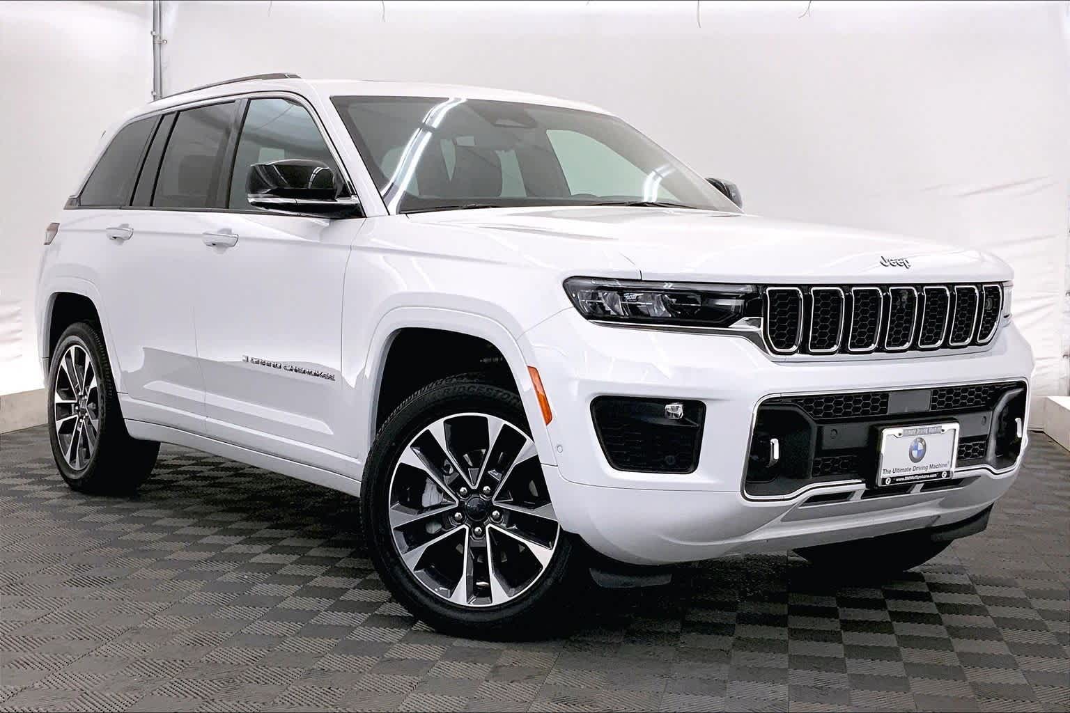 Thumbnail: 2024 Jeep Grand Cherokee - 21