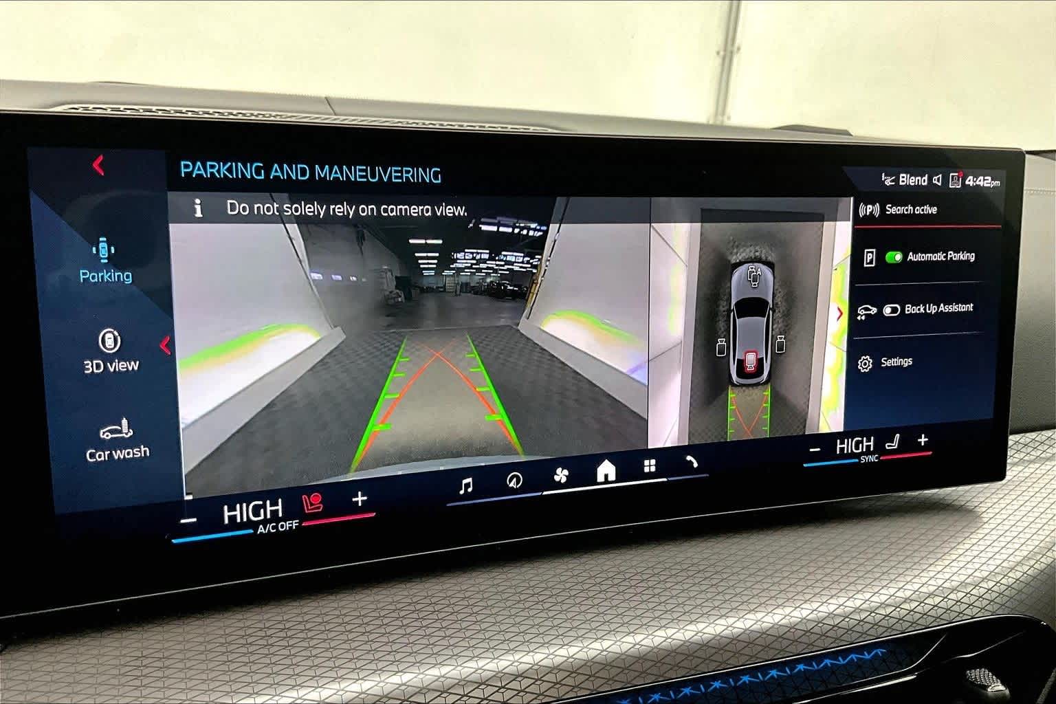 Thumbnail: 2025 BMW i4 - 26