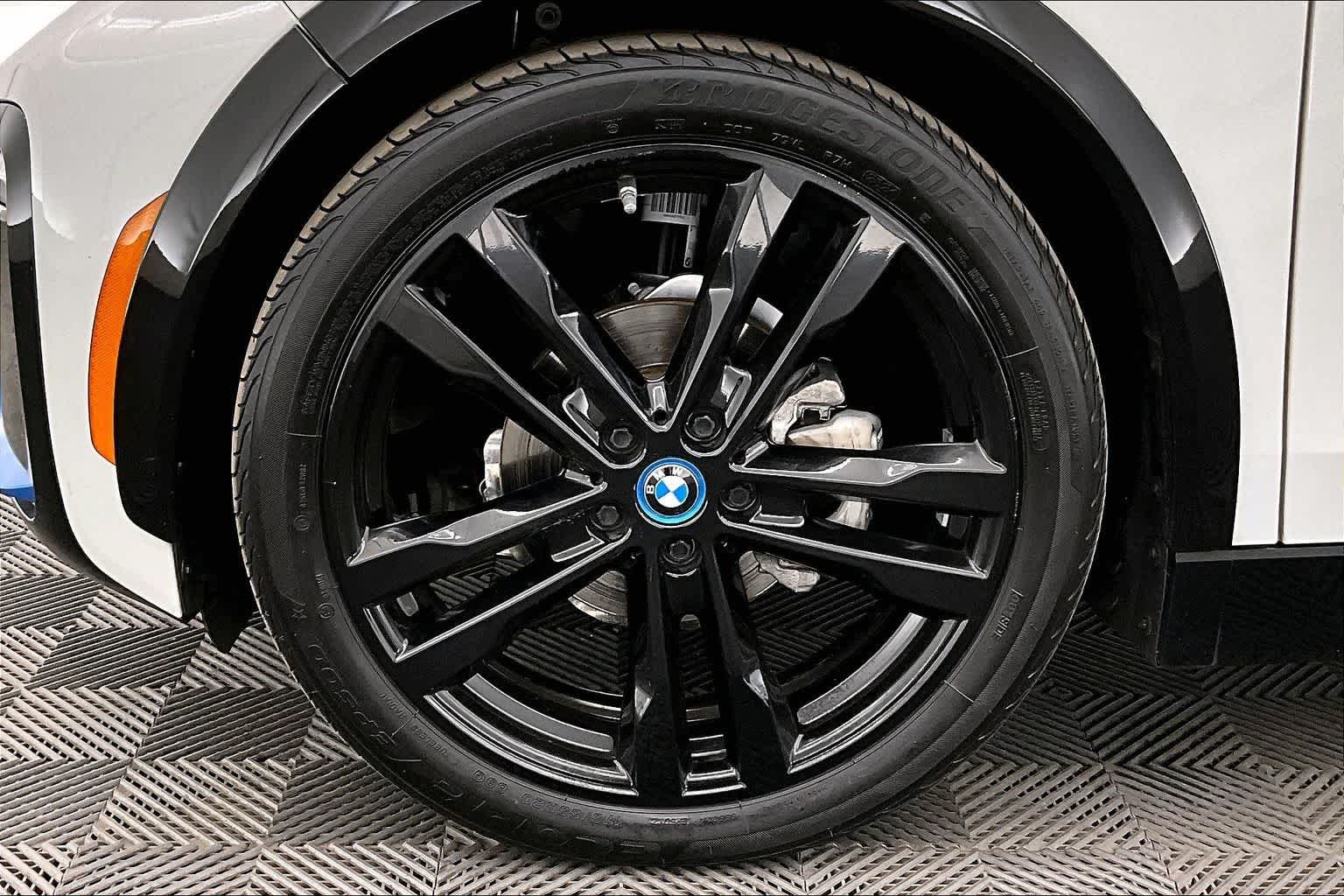 Thumbnail: 2019 BMW i3 - 8