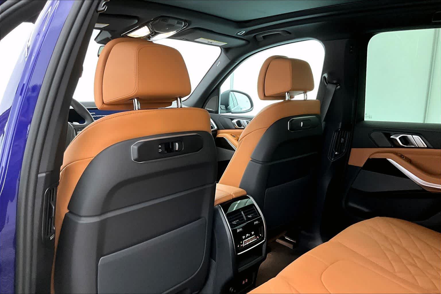 Thumbnail: 2026 BMW X5 - 12