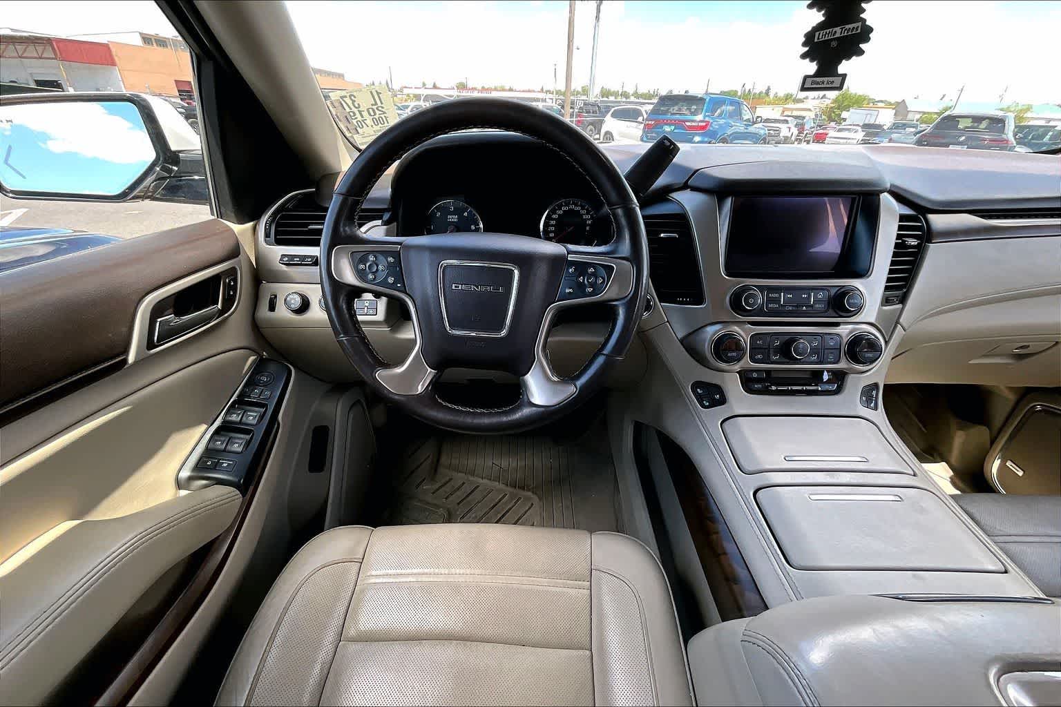 Thumbnail: 2019 GMC Yukon XL - 15