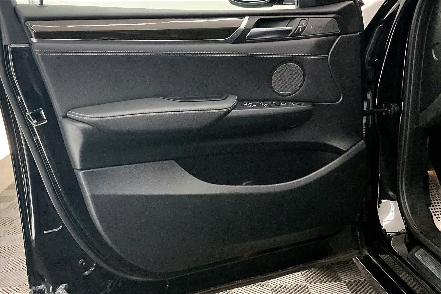 Thumbnail: 2017 BMW X3 - 27