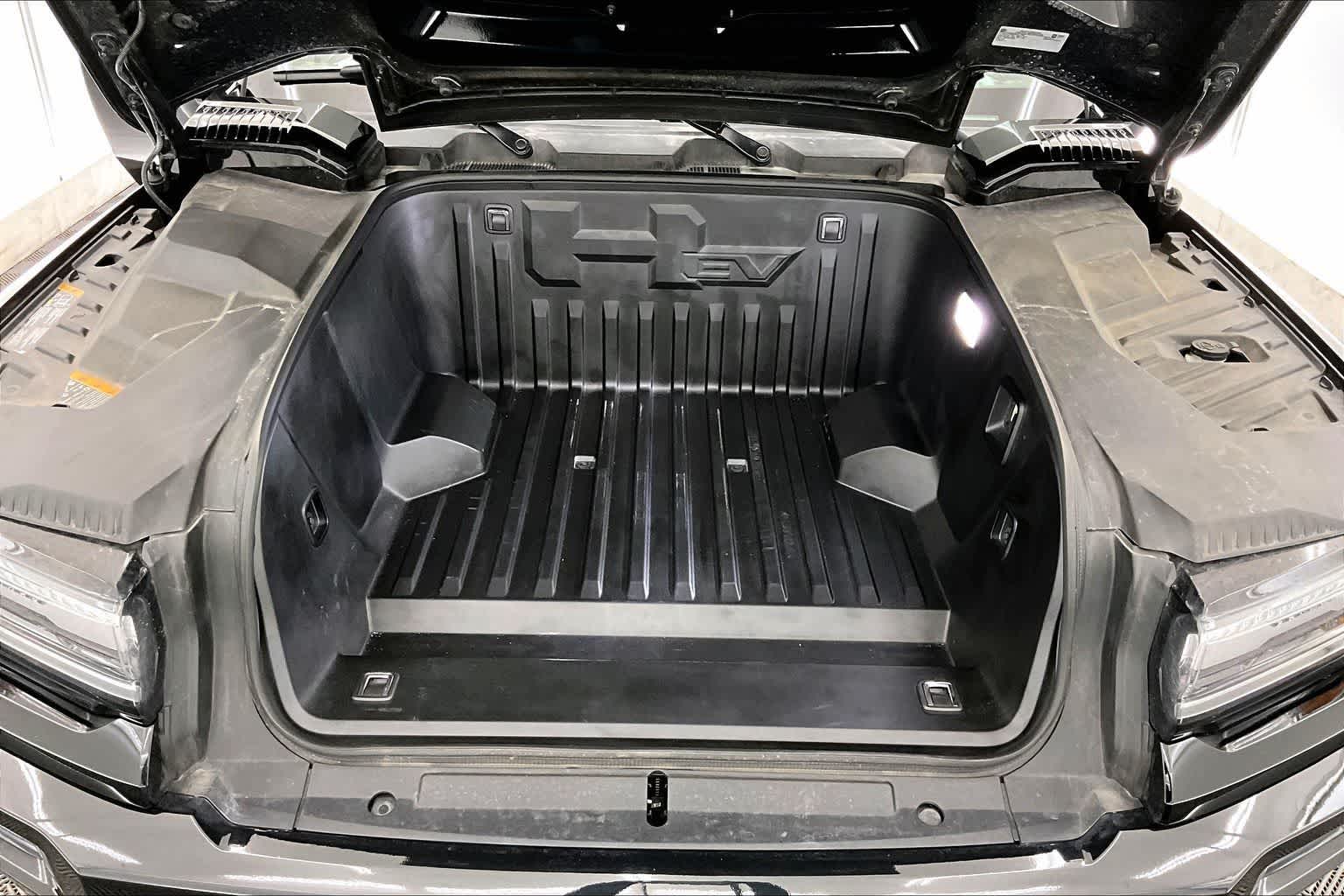 Thumbnail: 2025 GMC Hummer EV - 9