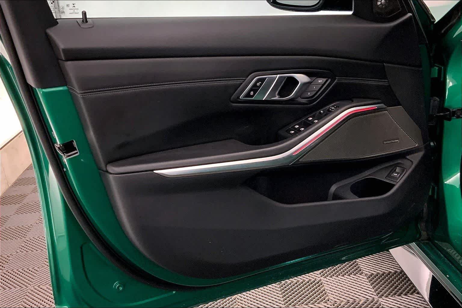 Thumbnail: 2022 BMW M3 - 27