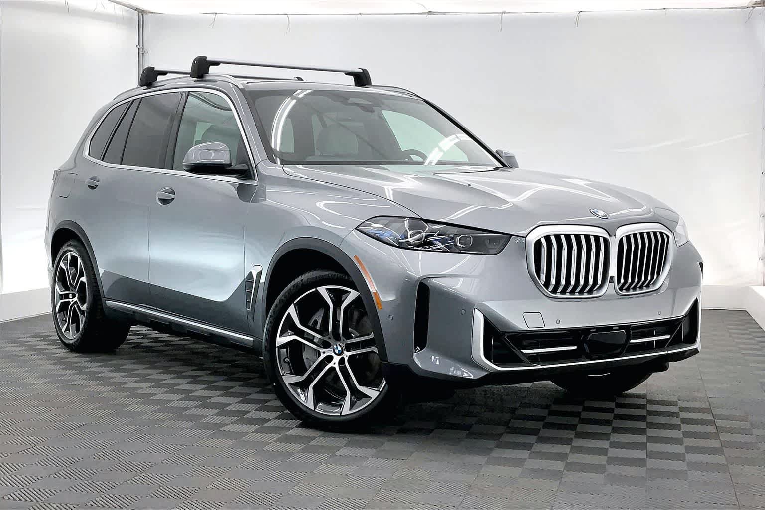 Thumbnail: 2026 BMW X5 - 21