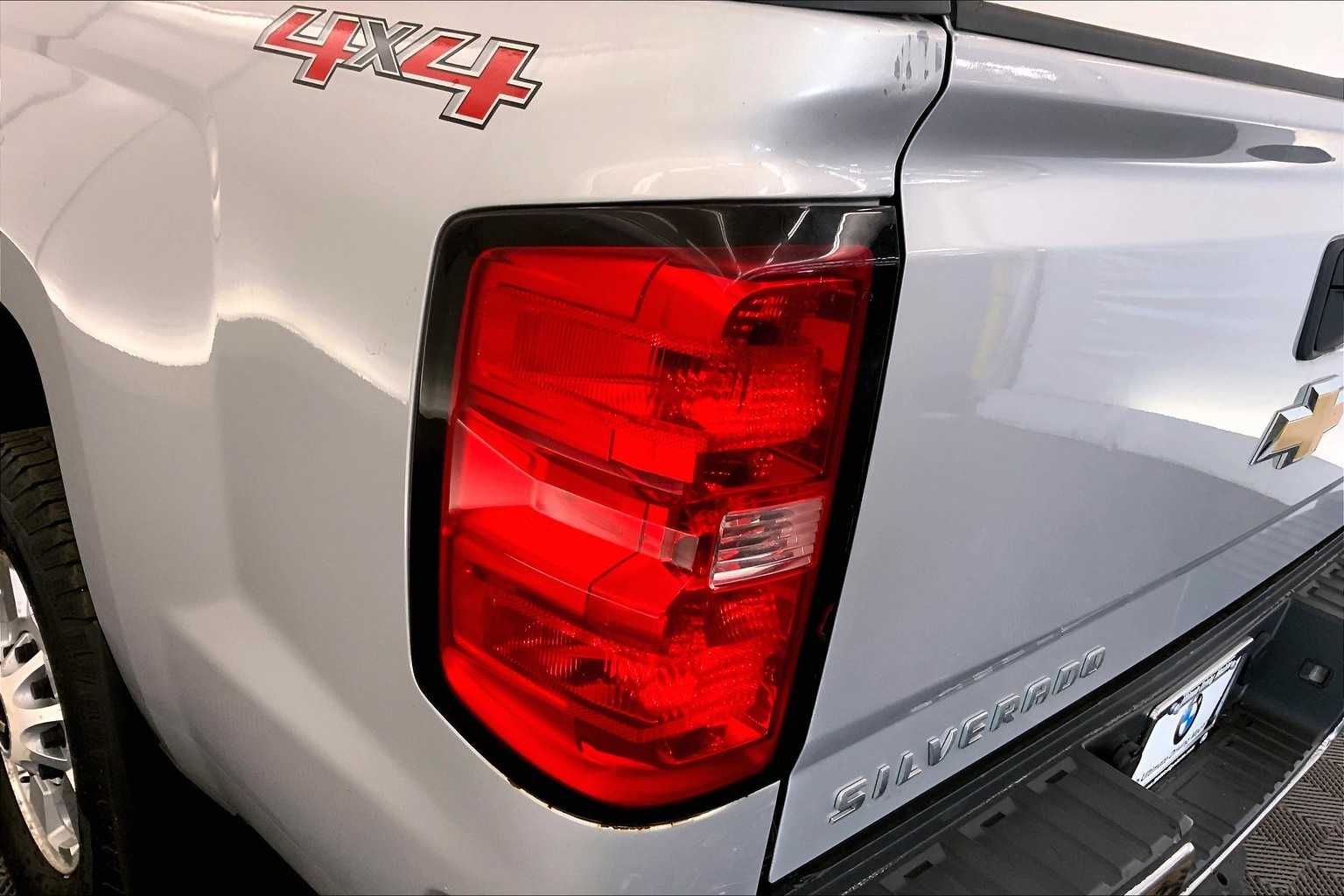 Thumbnail: 2015 Chevrolet Silverado 2500 - 32