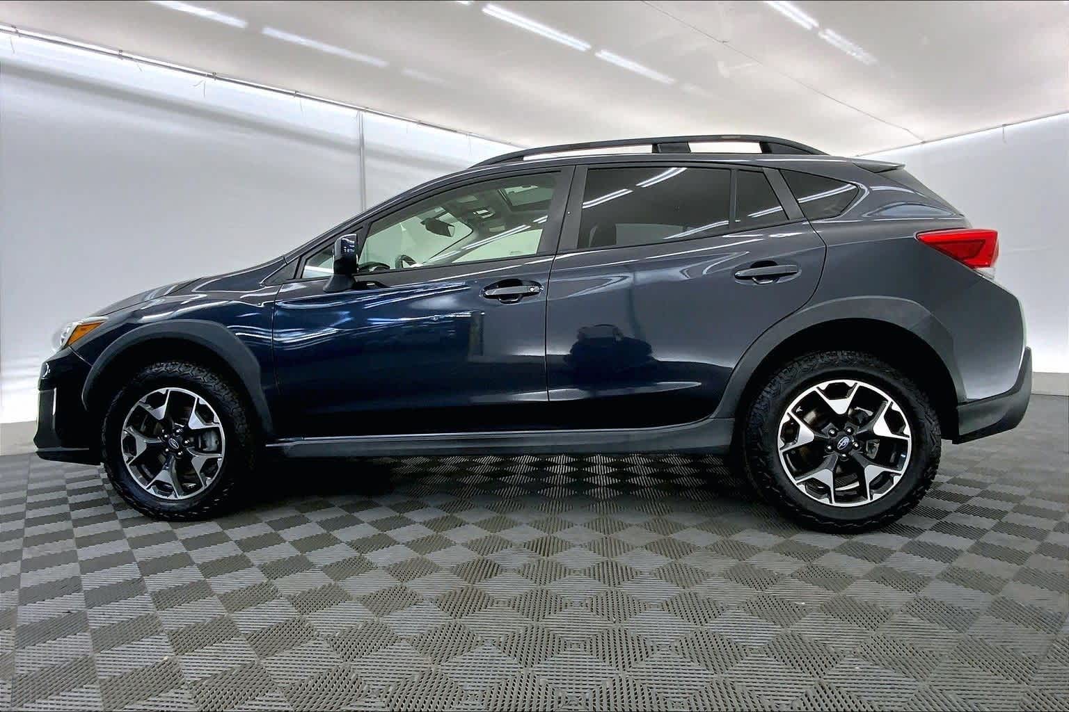 Thumbnail: 2019 Subaru Crosstrek - 3