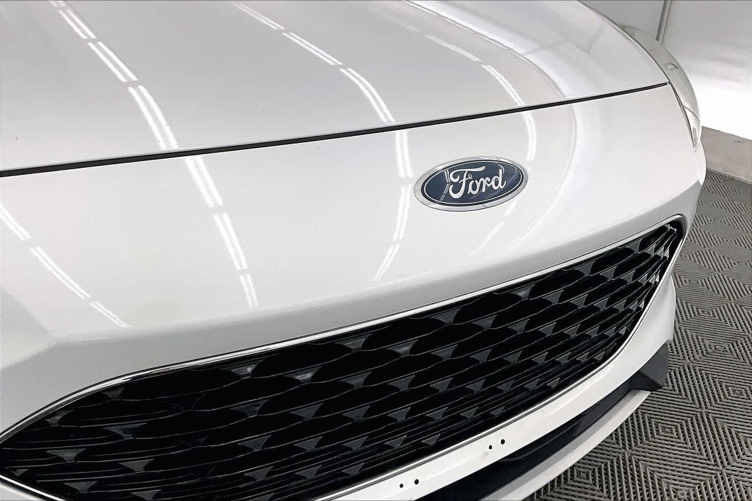 Thumbnail: 2020 Ford Escape - 33