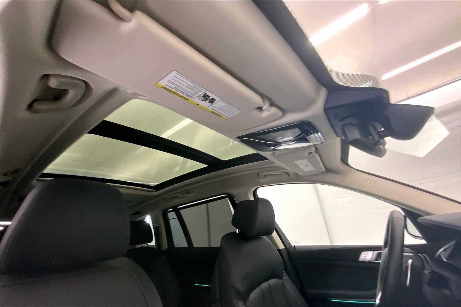 Thumbnail: 2022 BMW X7 - 30