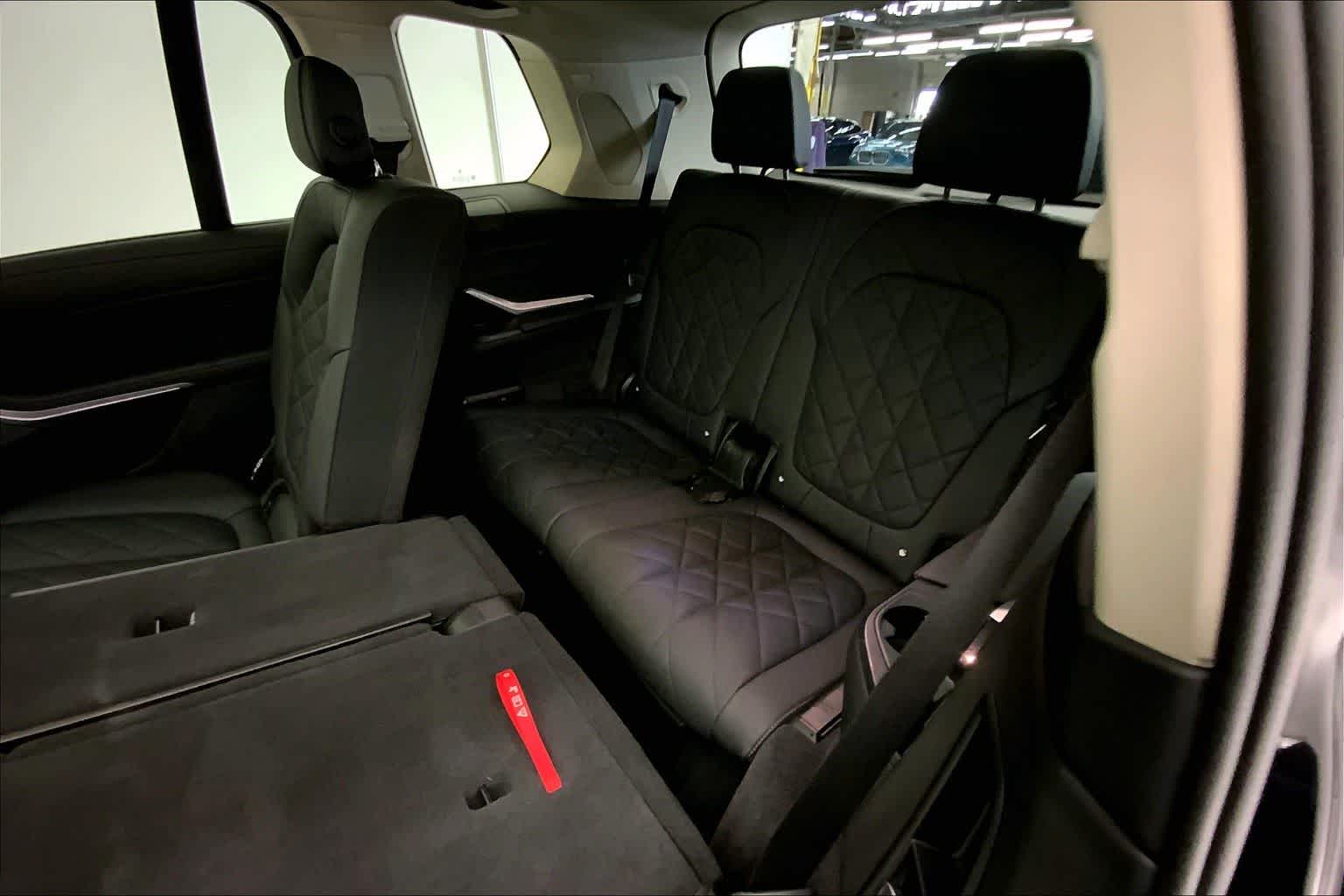 Thumbnail: 2024 BMW X7 - 29