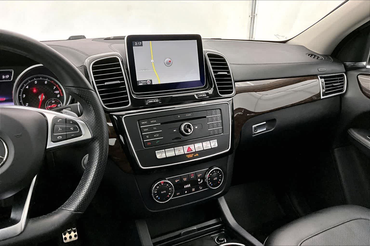 Thumbnail: 2016 Mercedes-Benz GLE - 15