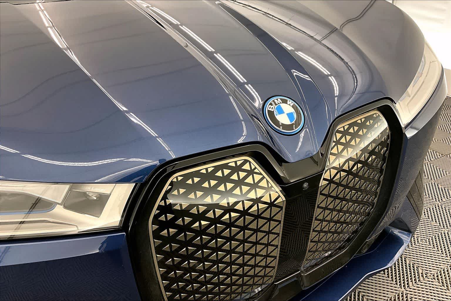 Thumbnail: 2024 BMW iX - 33