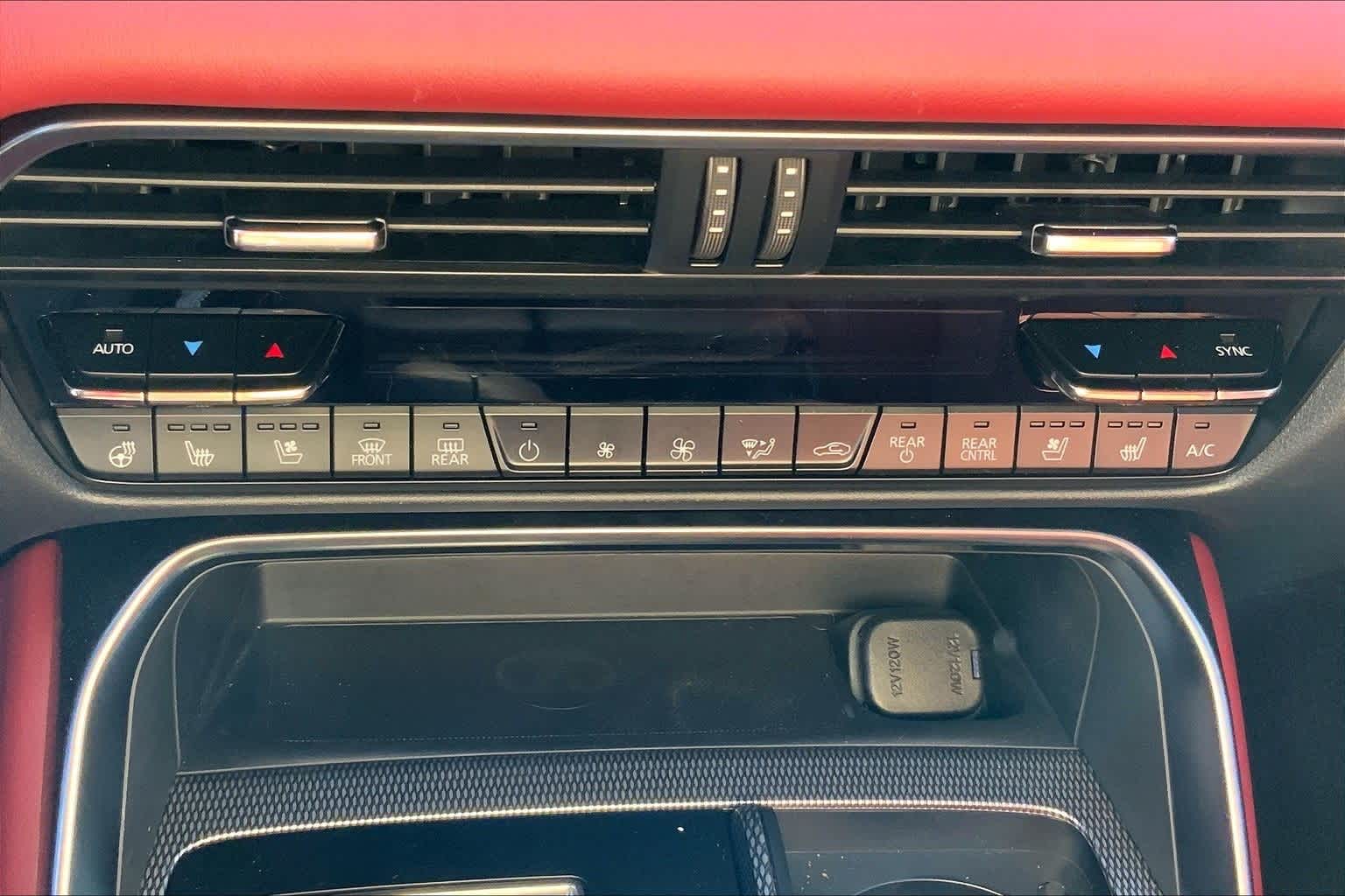 Thumbnail: 2025 Mazda CX-70 - 18