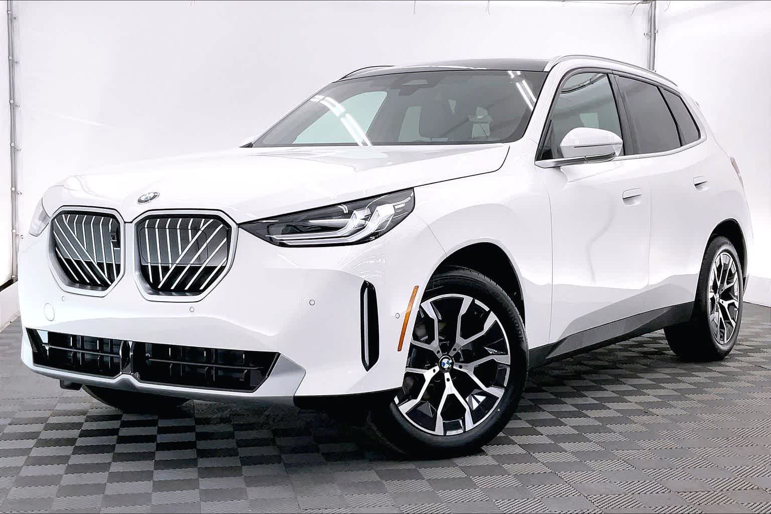 Thumbnail: 2026 BMW X3 - 1