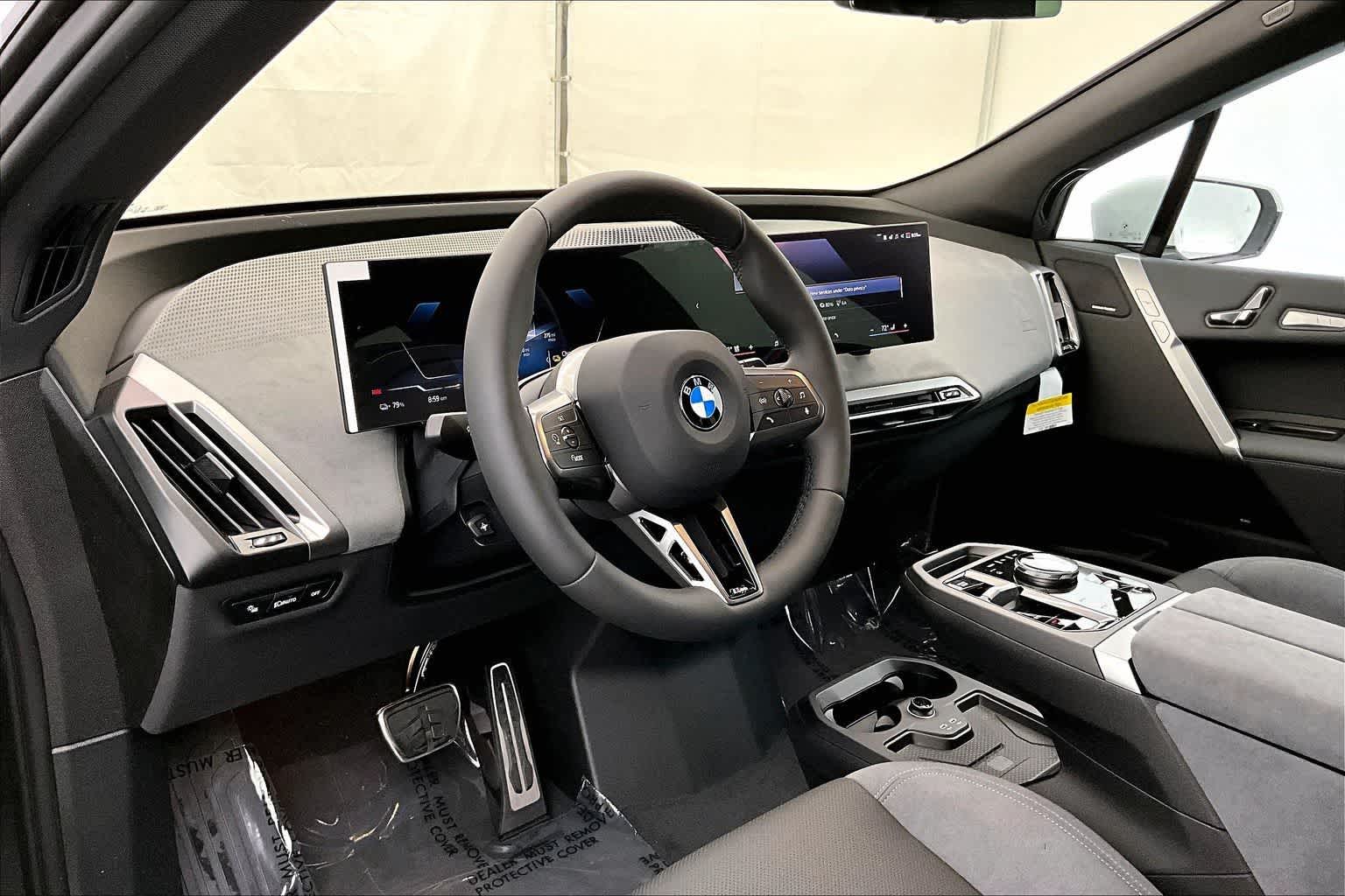 Thumbnail: 2026 BMW iX - 2