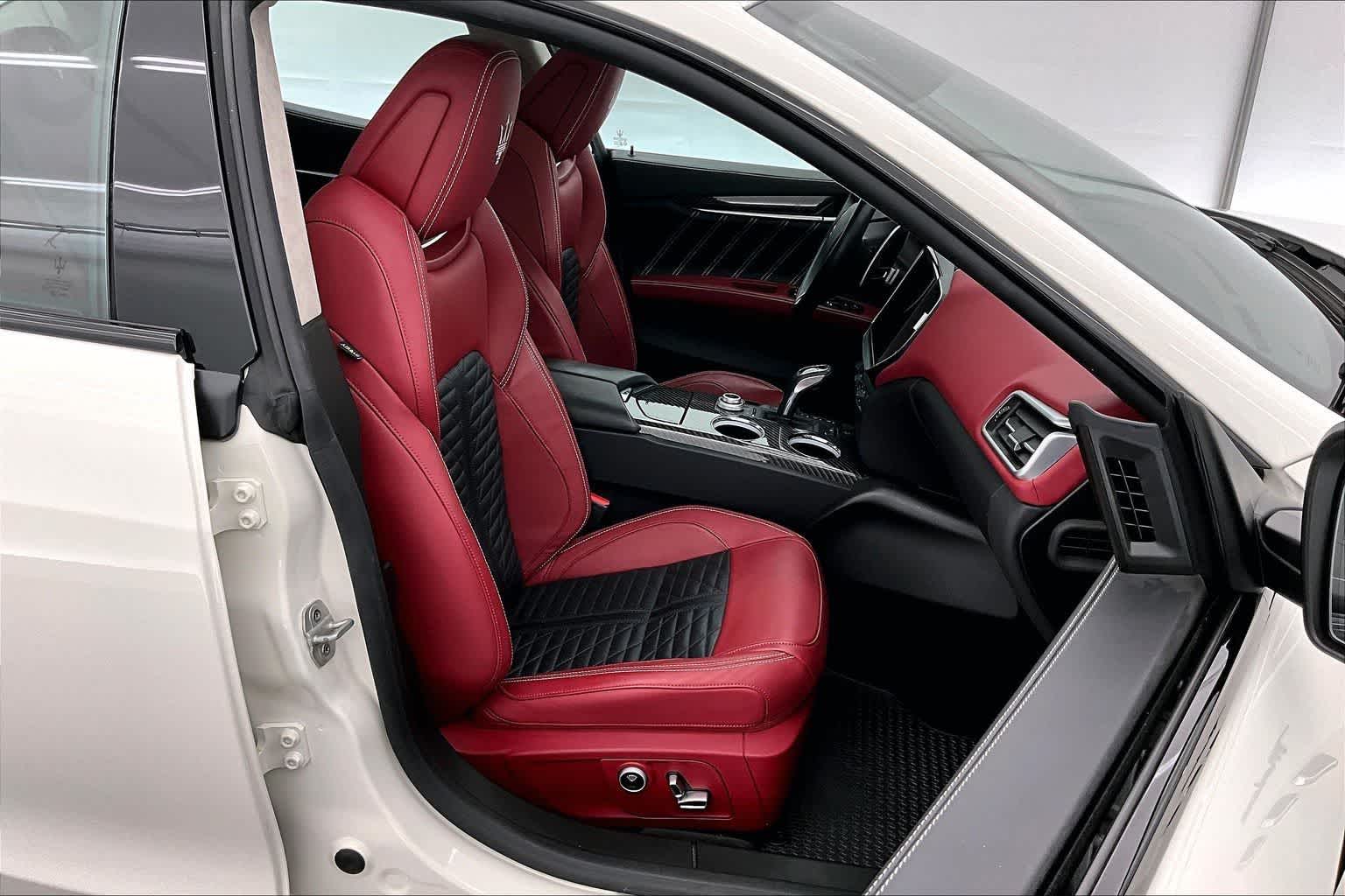 Thumbnail: 2023 Maserati Ghibli - 13