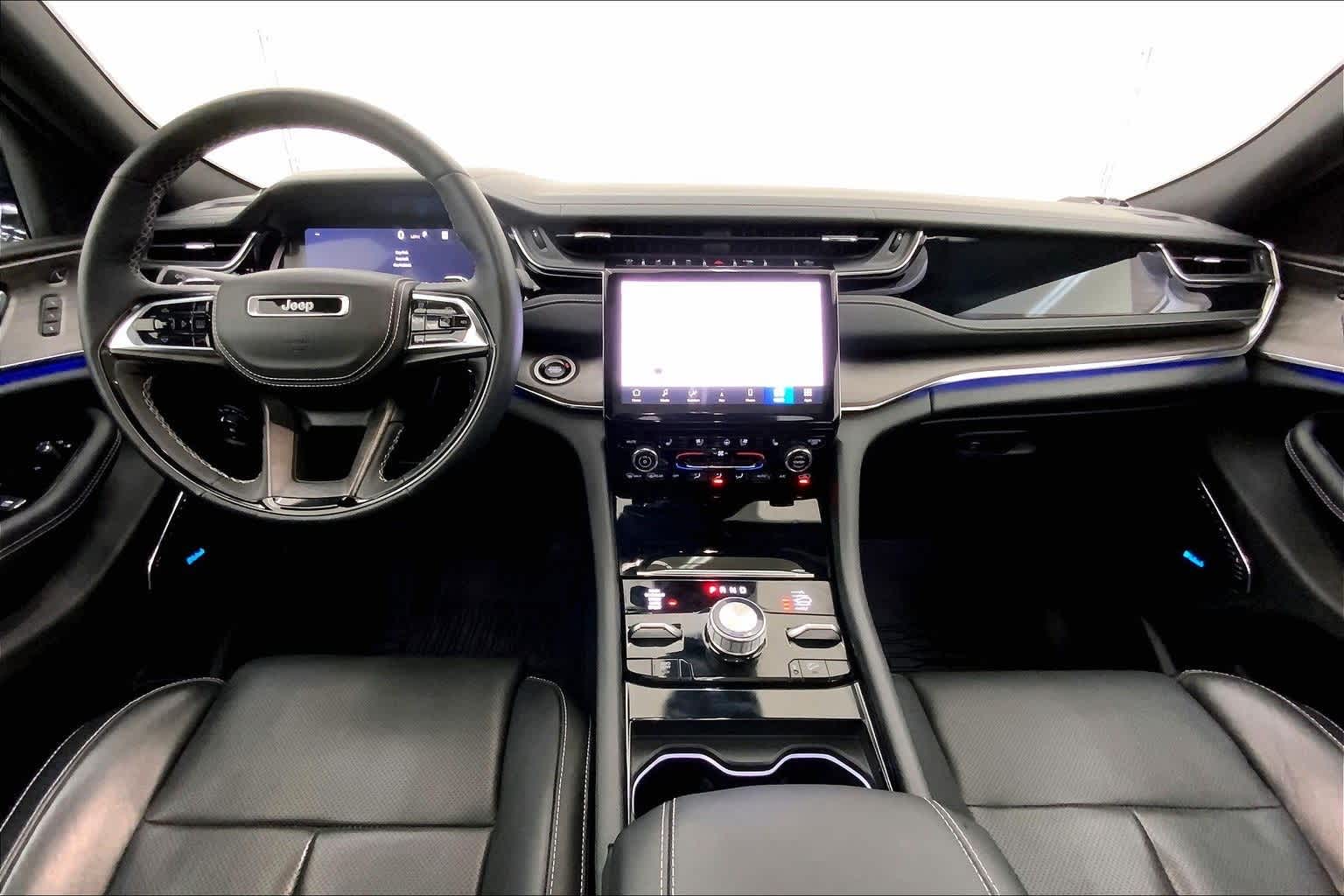 Thumbnail: 2024 Jeep Grand Cherokee - 10