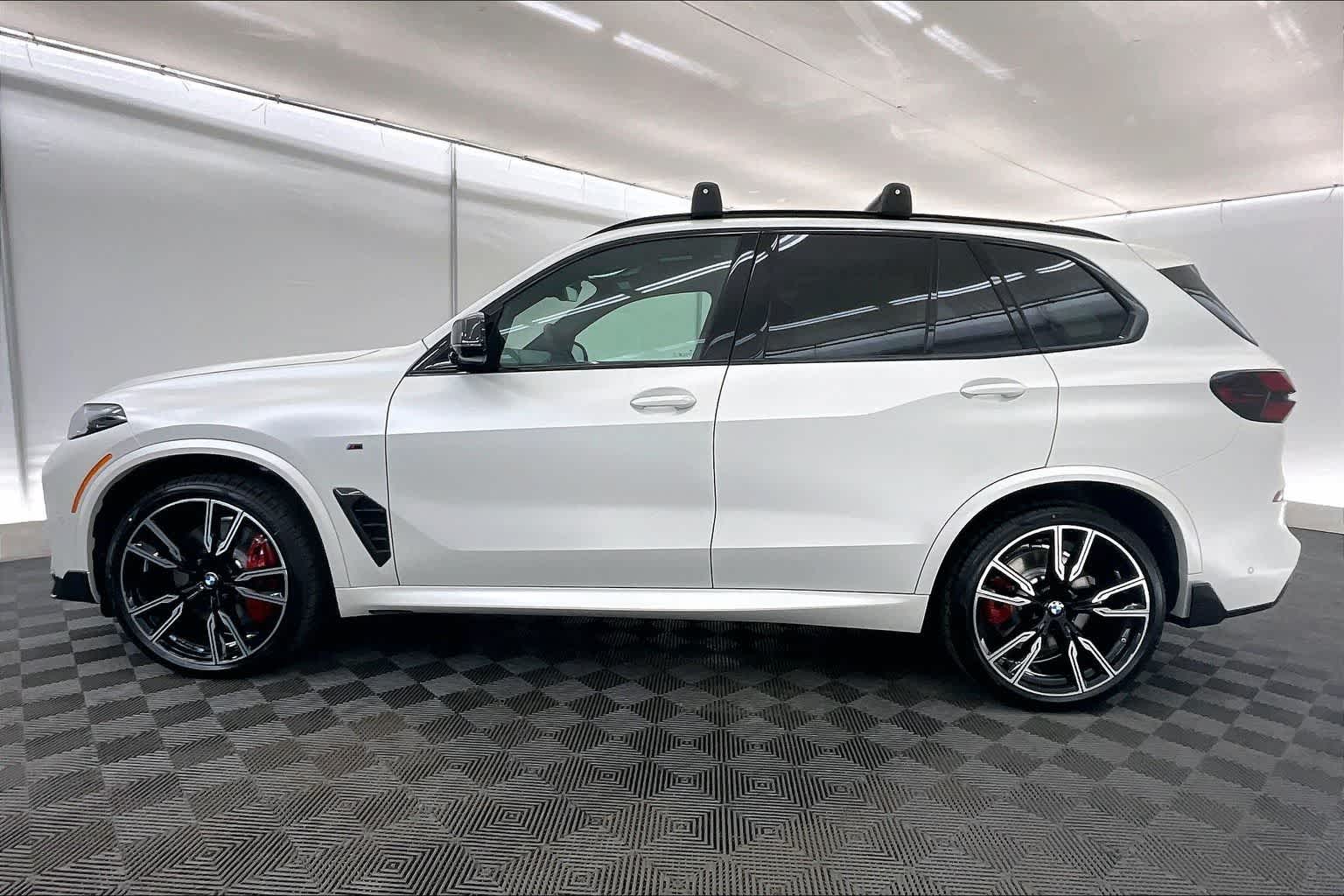 Thumbnail: 2026 BMW X5 - 3
