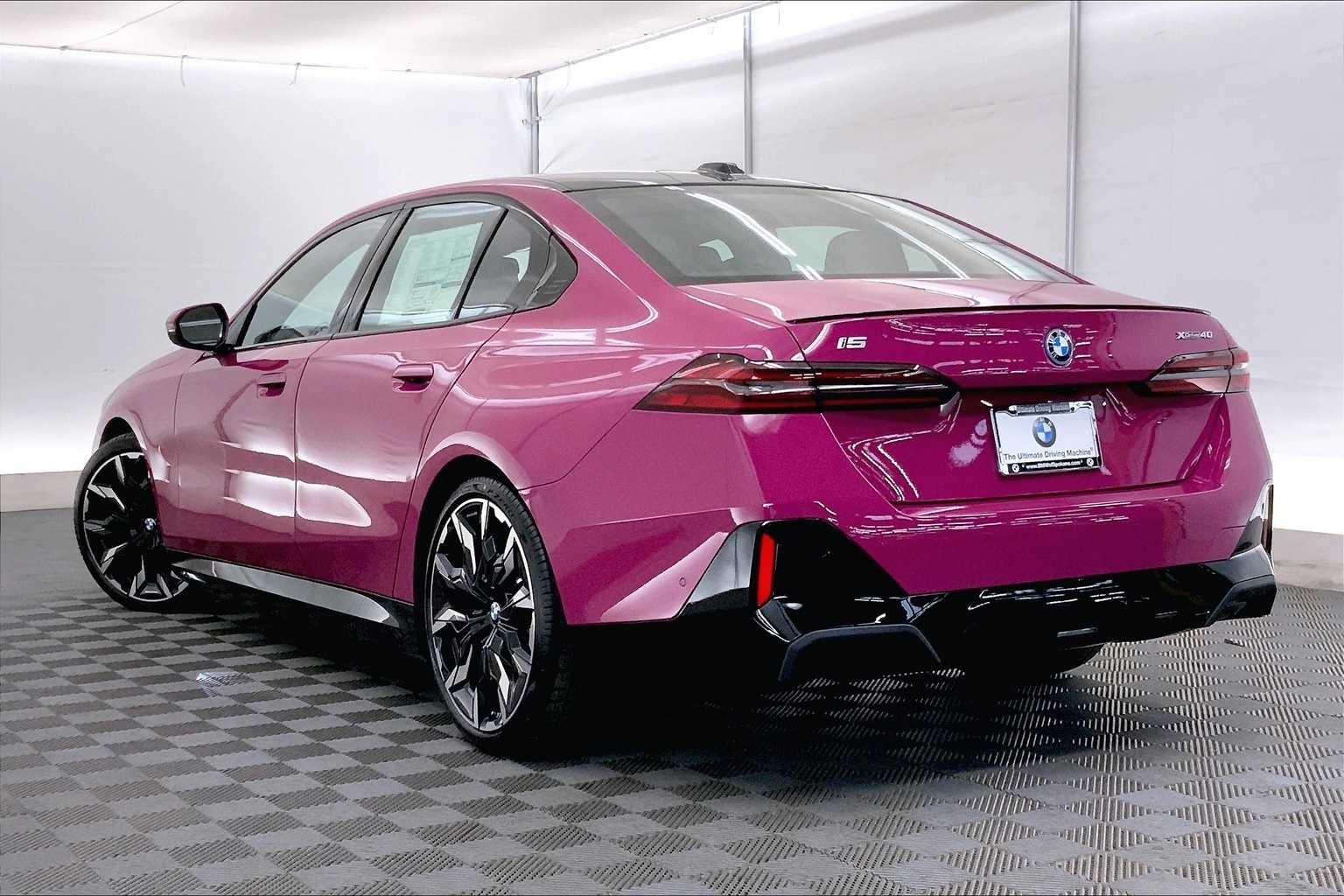 Thumbnail: 2026 BMW i5 - 4