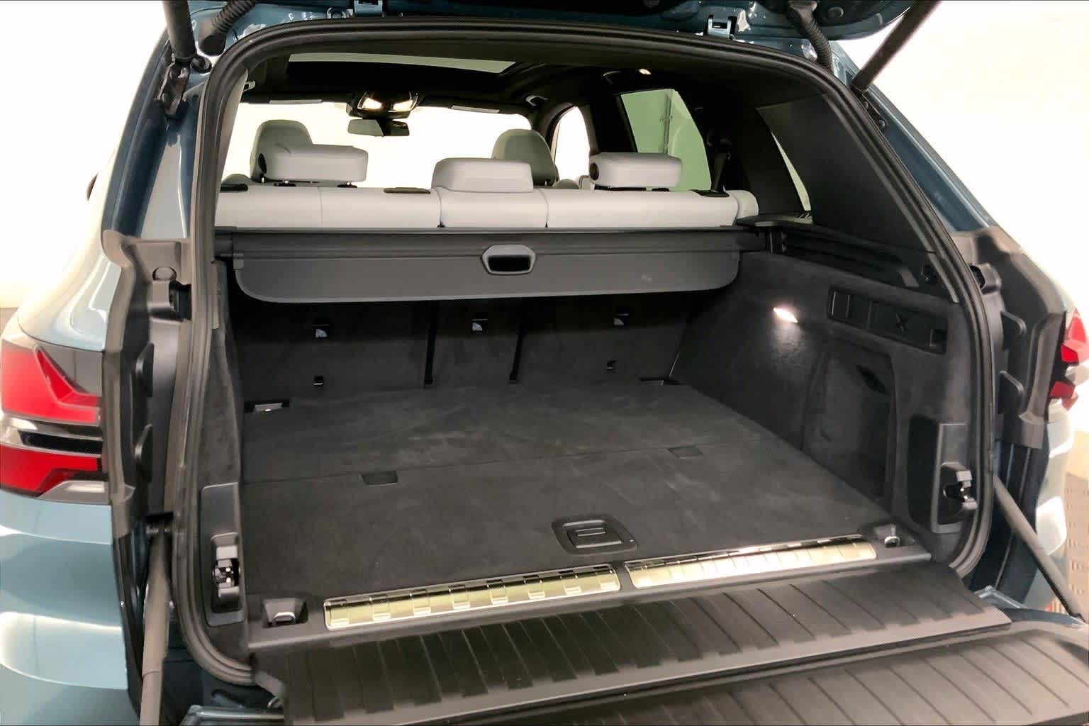 Thumbnail: 2025 BMW X5 - 18