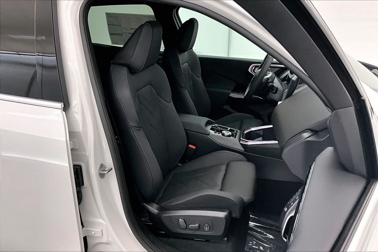 Thumbnail: 2026 BMW X3 - 14