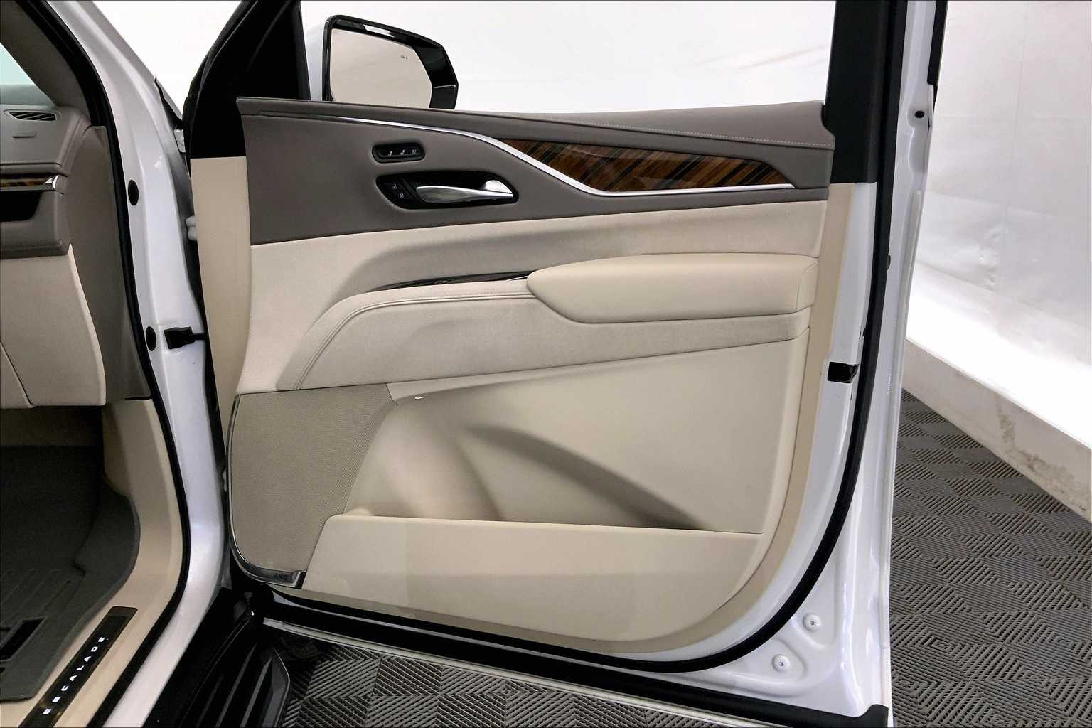 Thumbnail: 2021 Cadillac Escalade - 28