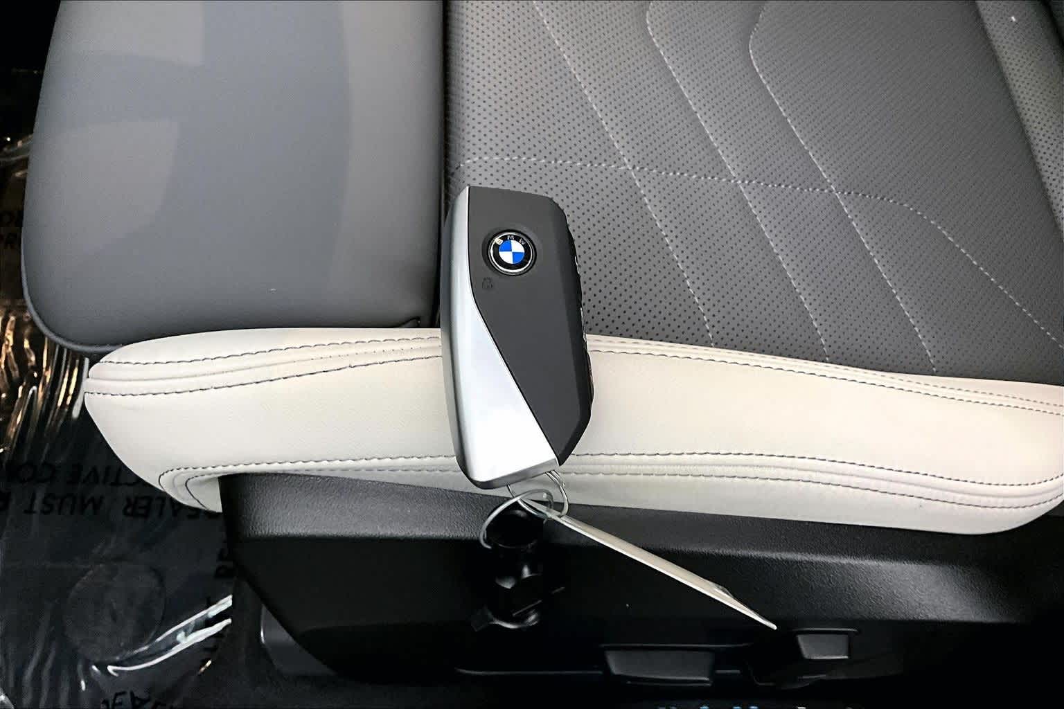 Thumbnail: 2026 BMW X1 - 20