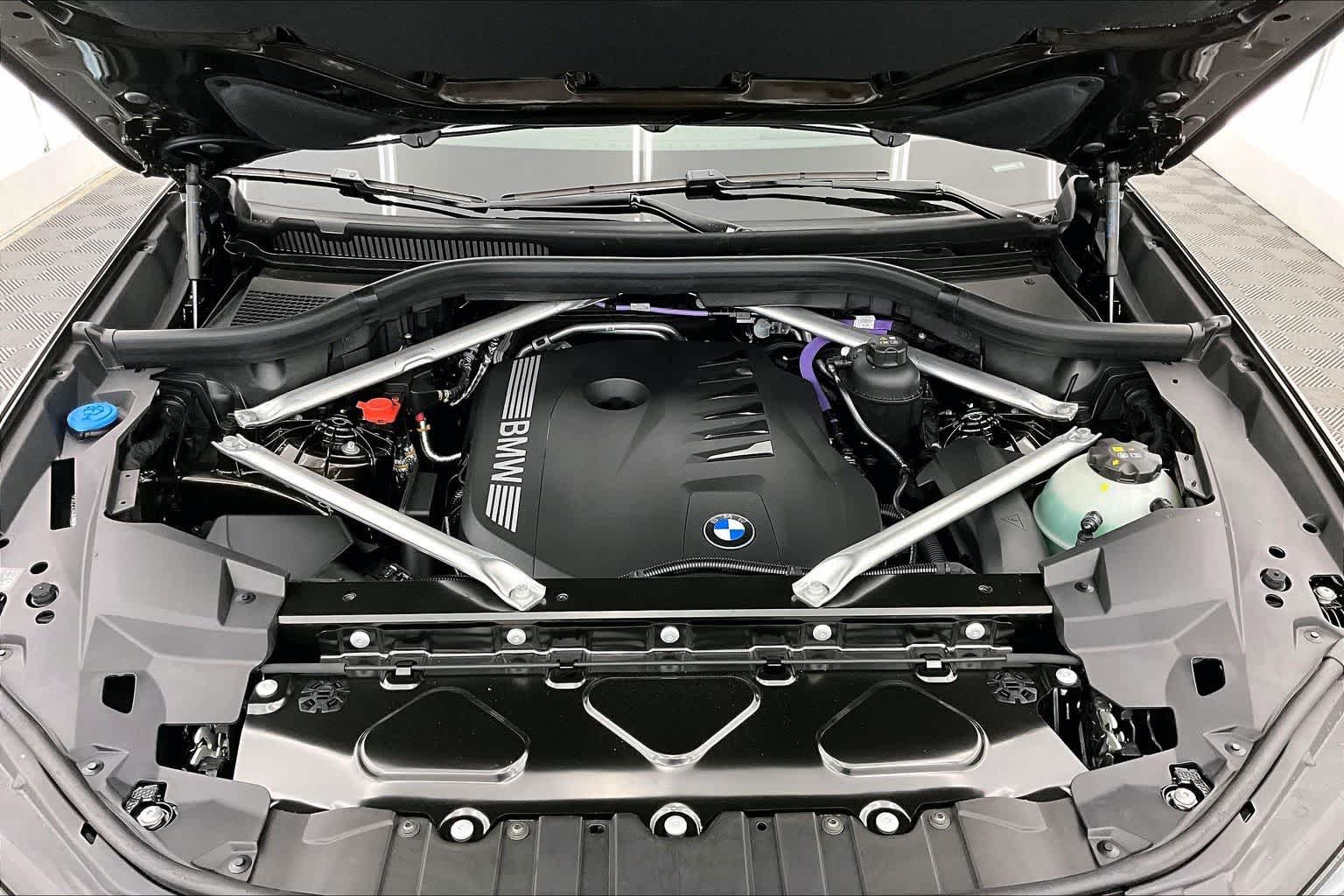 Thumbnail: 2026 BMW X5 - 9