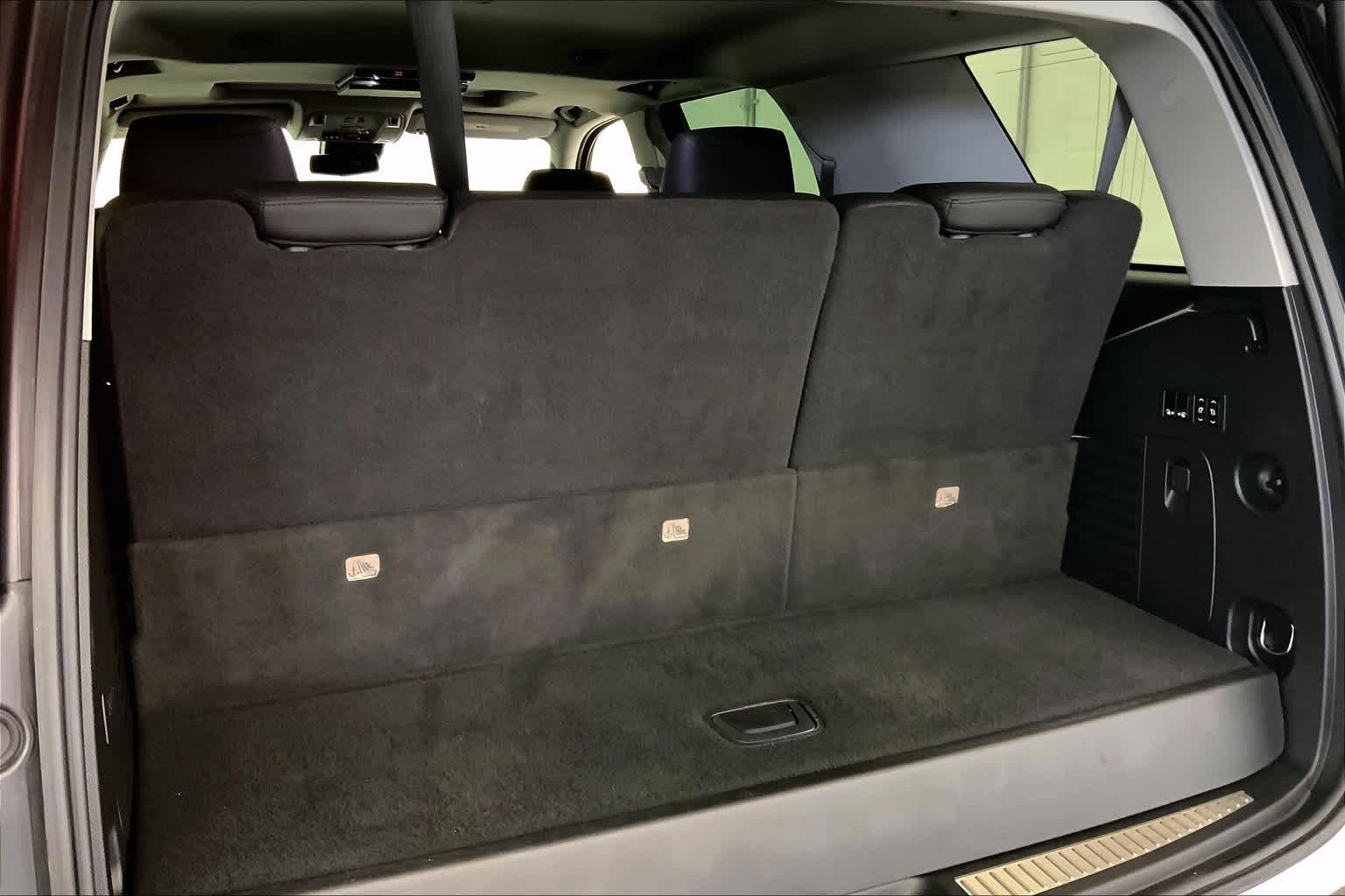 Thumbnail: 2020 Cadillac Escalade - 18