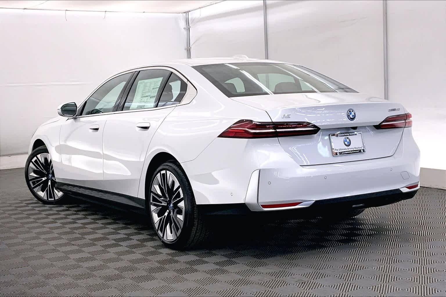 Thumbnail: 2024 BMW i5 - 4