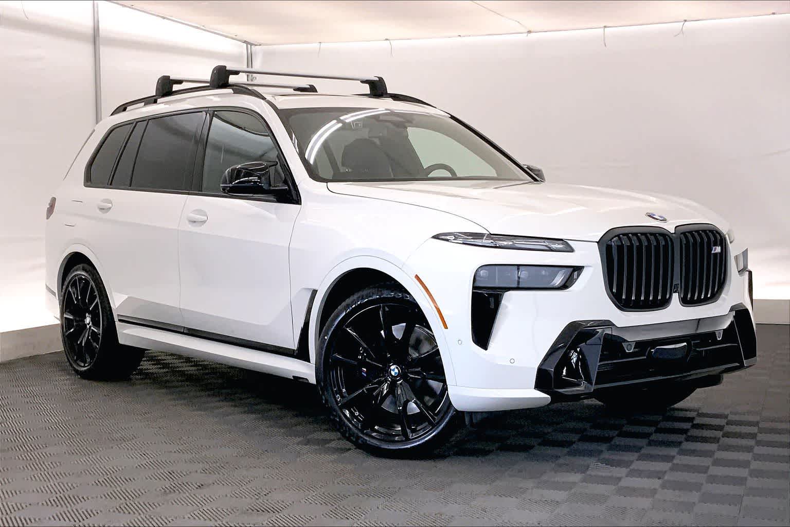 Thumbnail: 2026 BMW X7 - 21