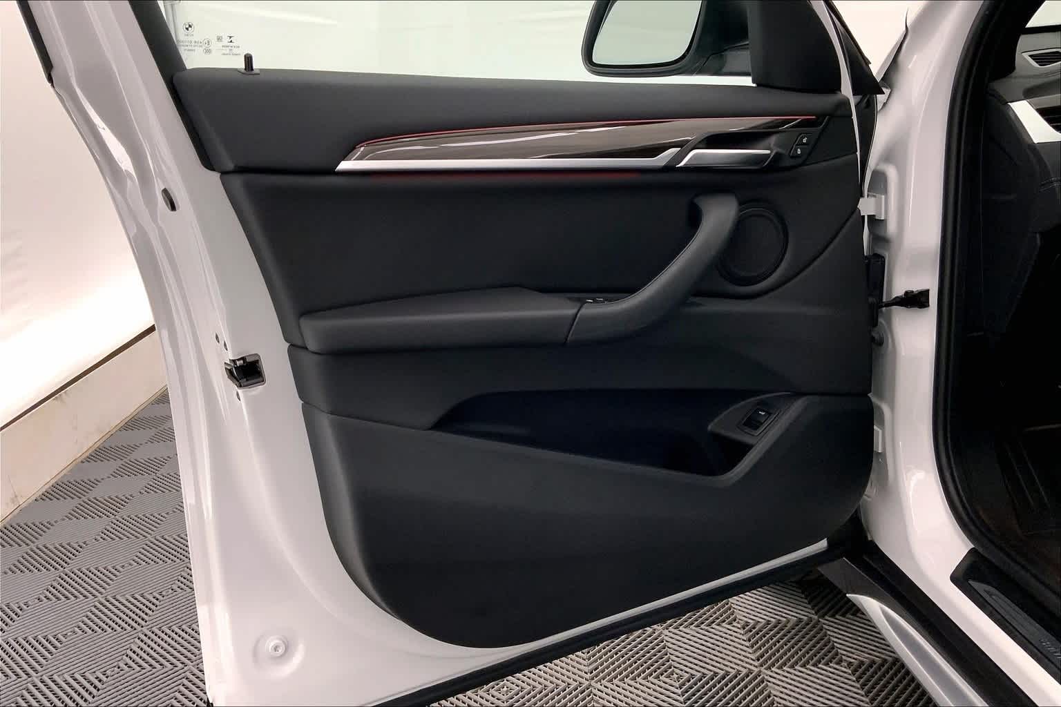 Thumbnail: 2021 BMW X1 - 24