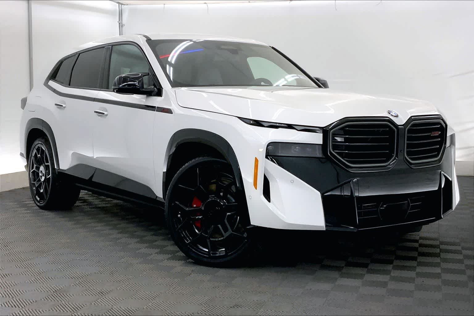 Thumbnail: 2026 BMW XM - 21