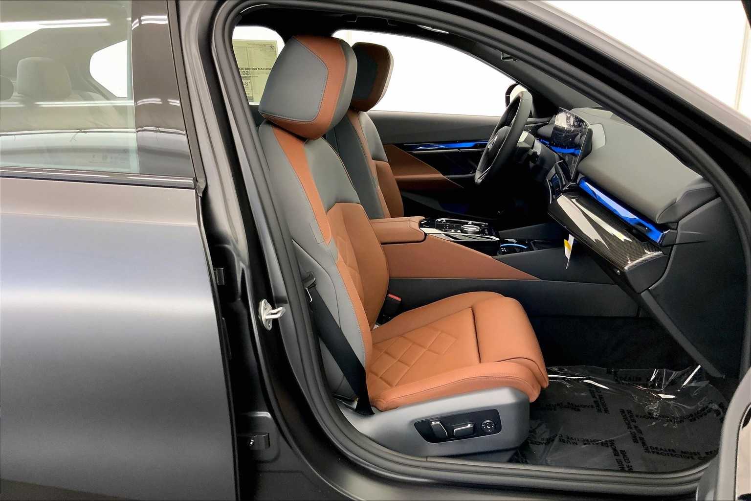 Thumbnail: 2025 BMW i5 - 14